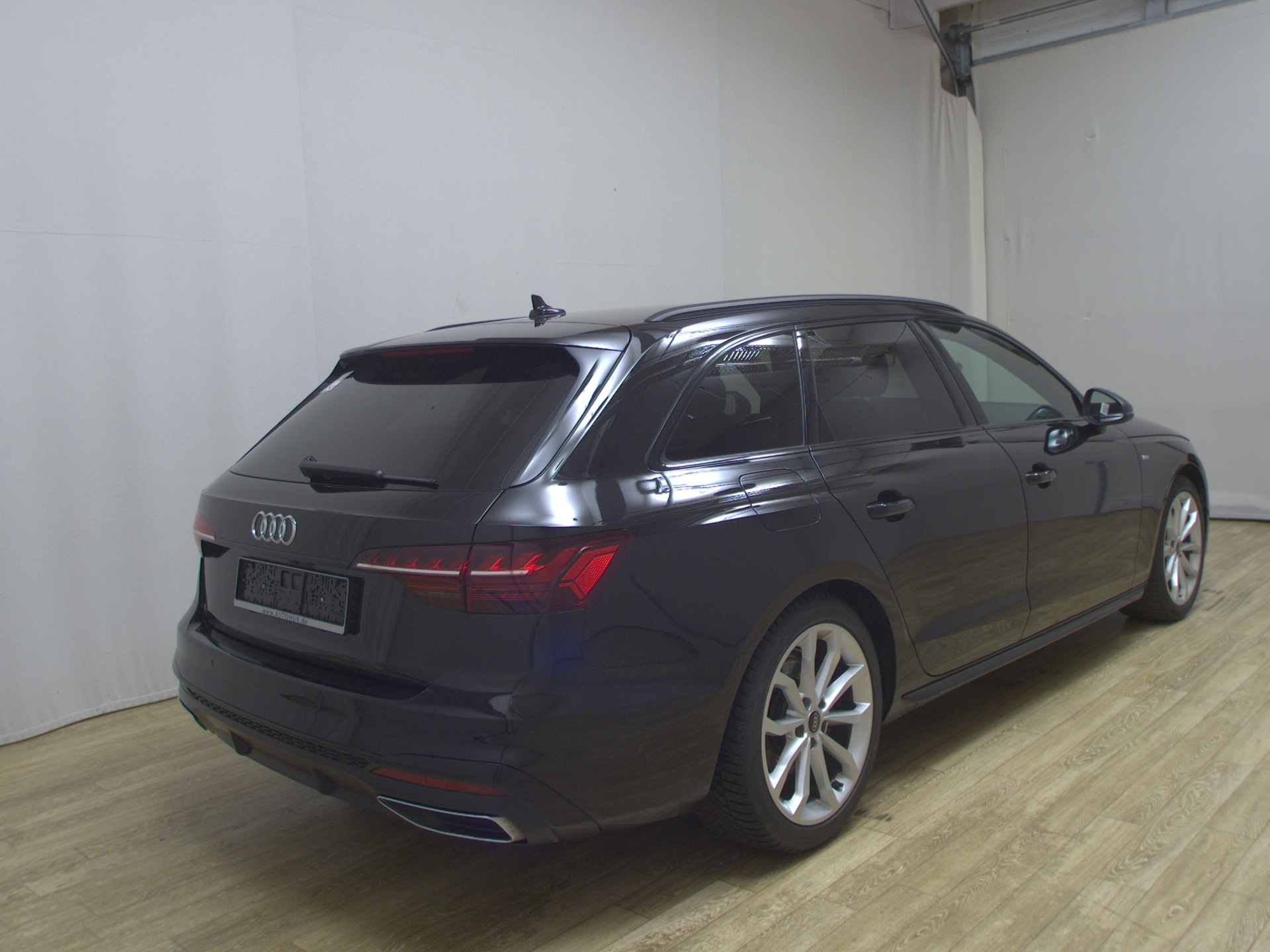 Audi A4 Avant 40 TDI S-Line Navi Matrix Virtual Sound RFK 4