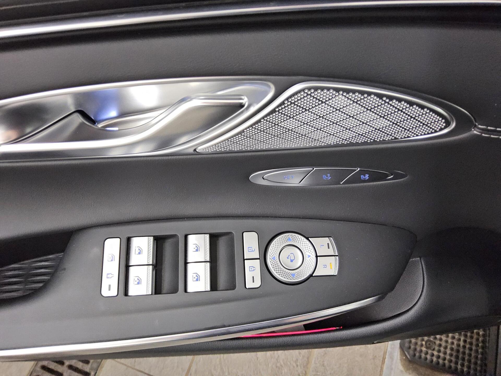 Genesis GV70 2.5T AWD Sport Leder Navi LED HuD 360° ACC 10