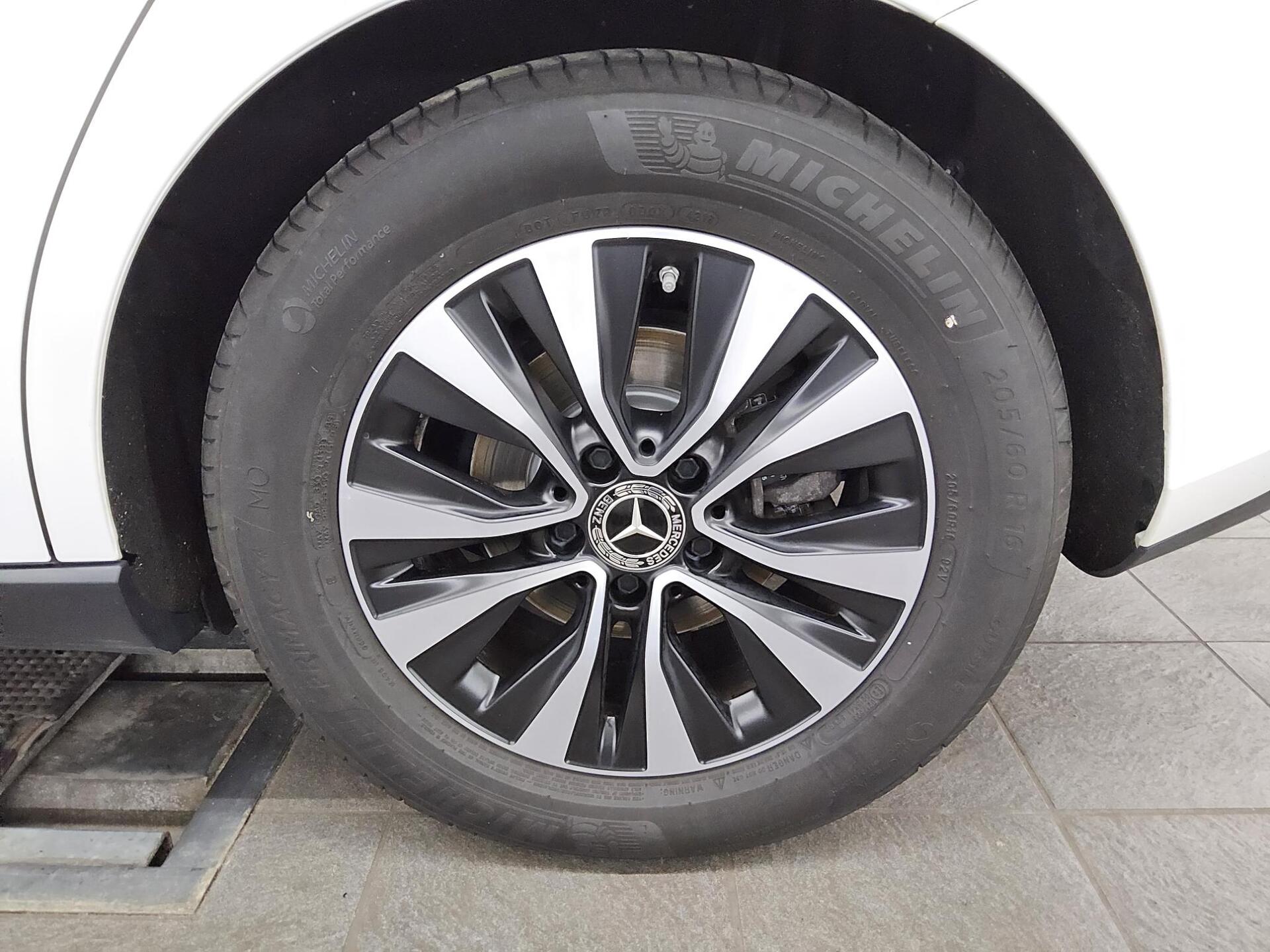 Mercedes-Benz B 200 d T-Leder Navi MBUX Shz PDC Tempomat 11