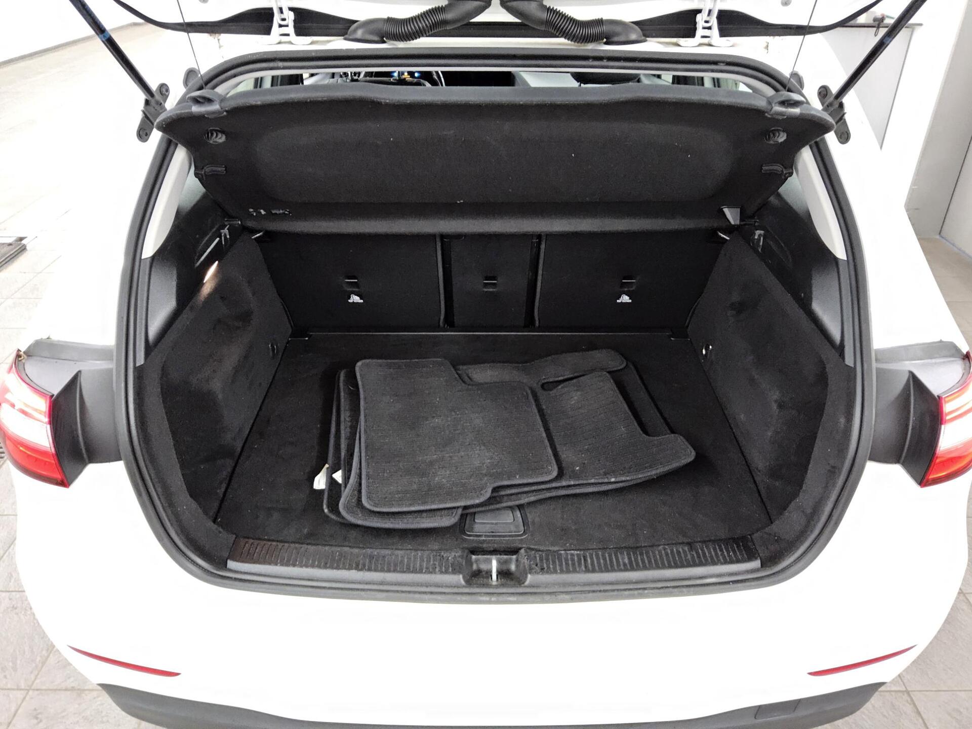 Mercedes-Benz B 200 d T-Leder Navi MBUX Shz PDC Tempomat 12