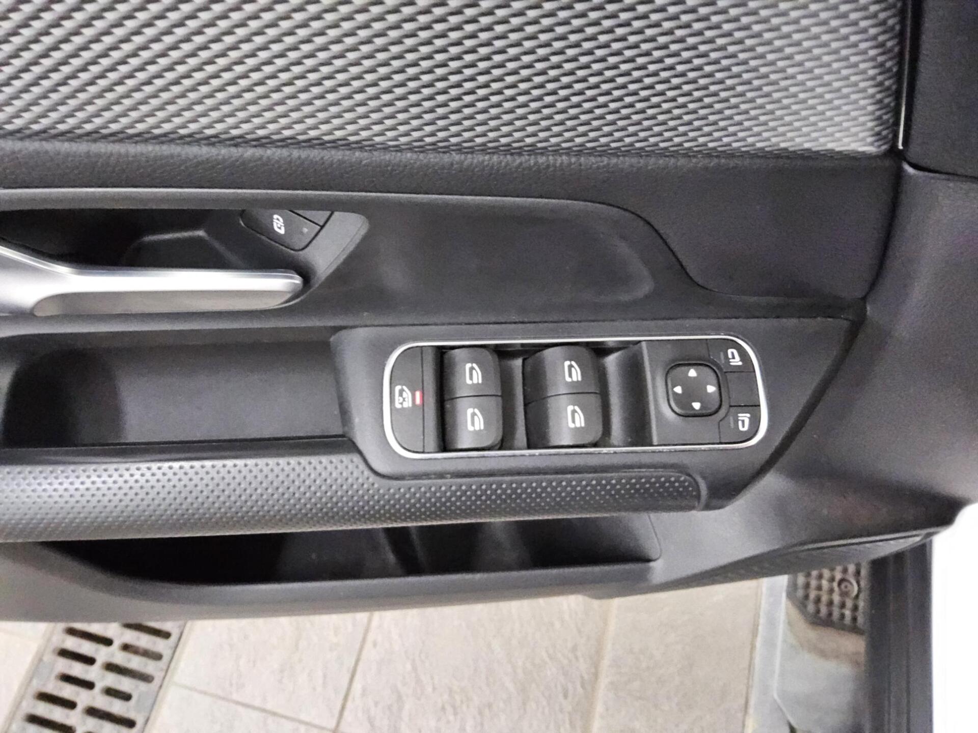 Mercedes-Benz B 200 d T-Leder Navi MBUX Shz PDC Tempomat 10