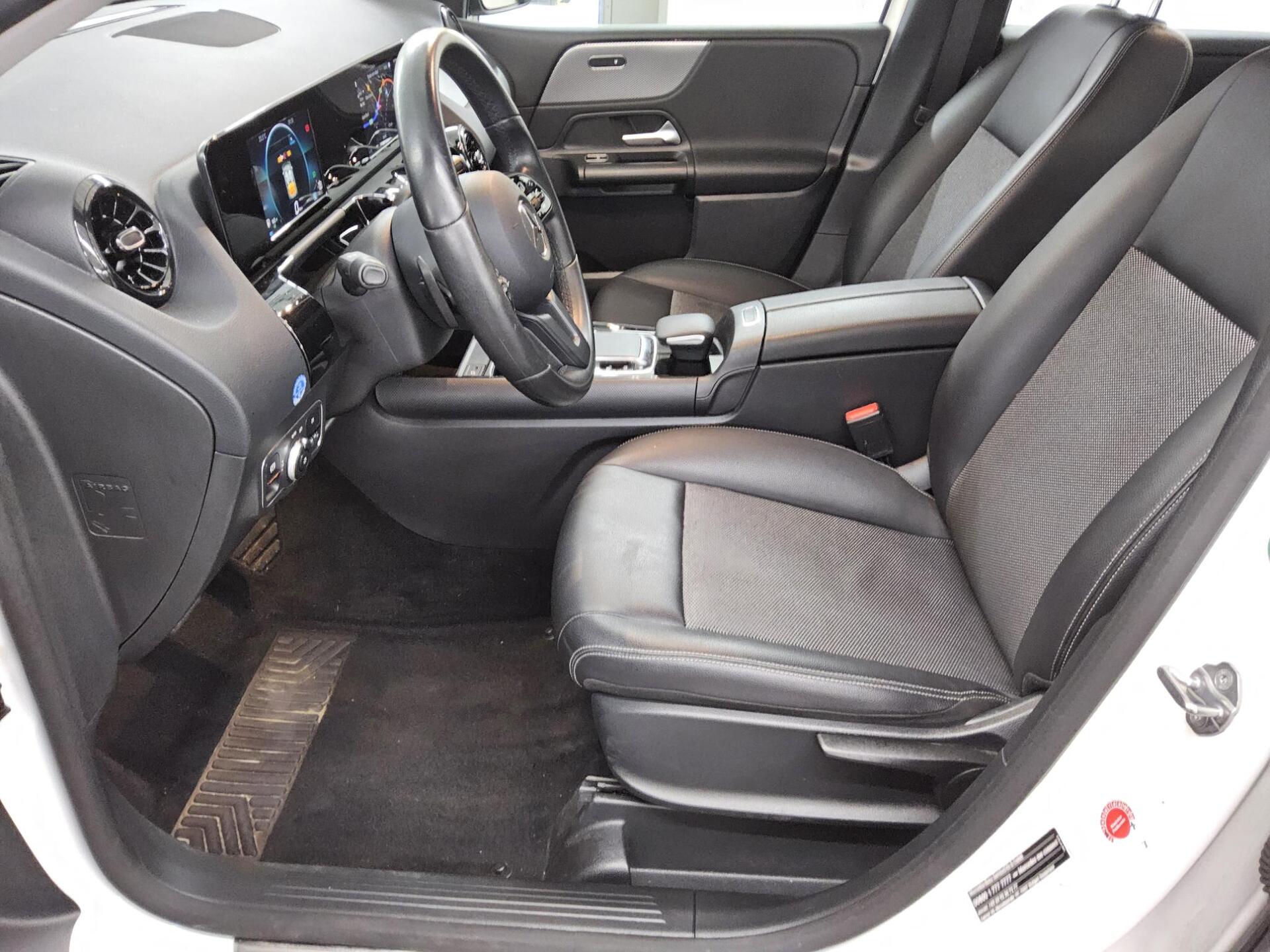 Mercedes-Benz B 200 d T-Leder Navi MBUX Shz PDC Tempomat 9