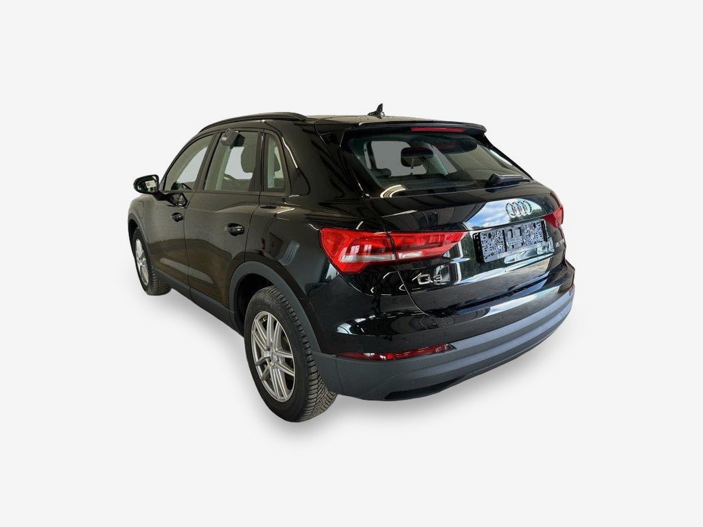 Audi Q3 45 TFSI e NAVI LED VC SHZ RFK 3