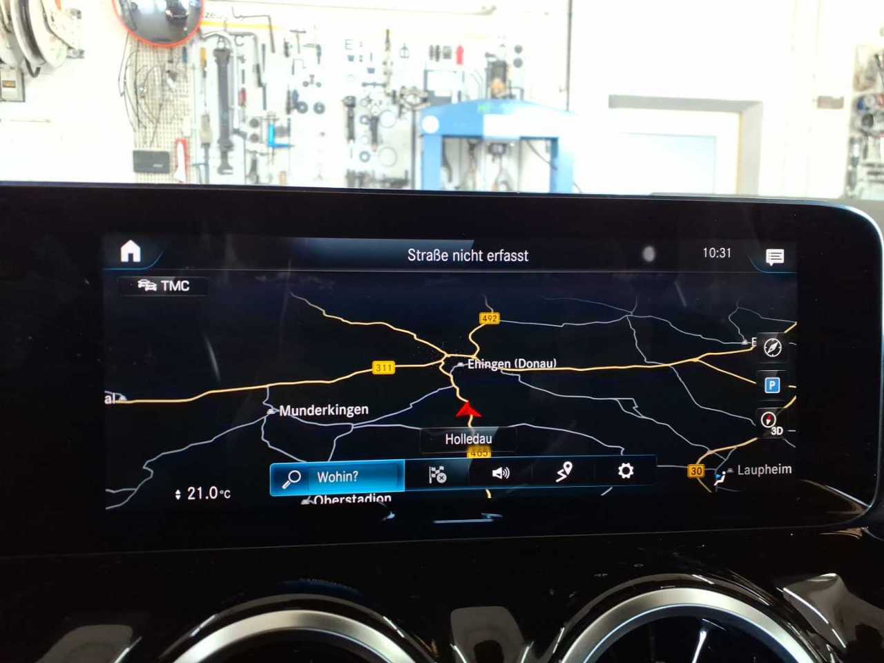 Mercedes-Benz GLA 220 d 4M Progressive NAVI SHZ PANO RFK ACC 9
