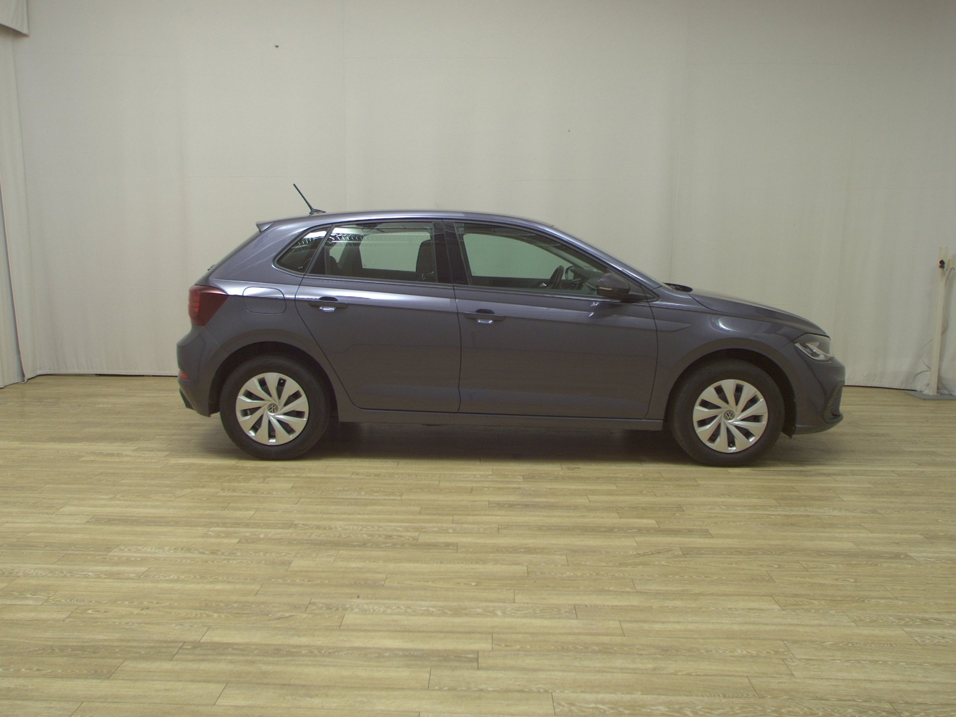 Volkswagen Polo 1.0 Life LED AID PDC