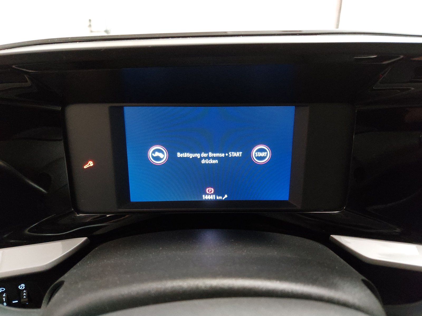 Opel Mokka-e Edition Navi LED RFK Shz 20