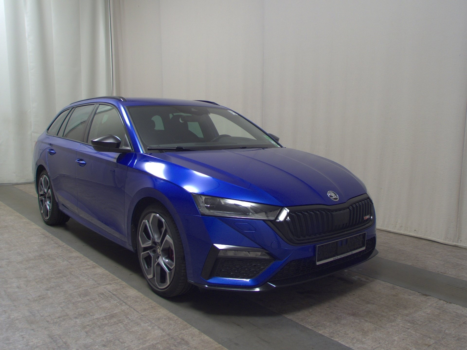 Skoda Octavia Kombi 2.0 TDI 4x4 RS Navi LED AID Shz AHK 3