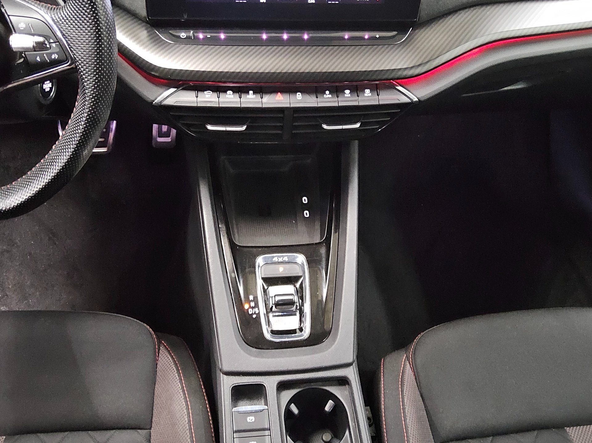 Skoda Octavia Kombi 2.0 TDI 4x4 RS Navi LED AID Shz AHK 6