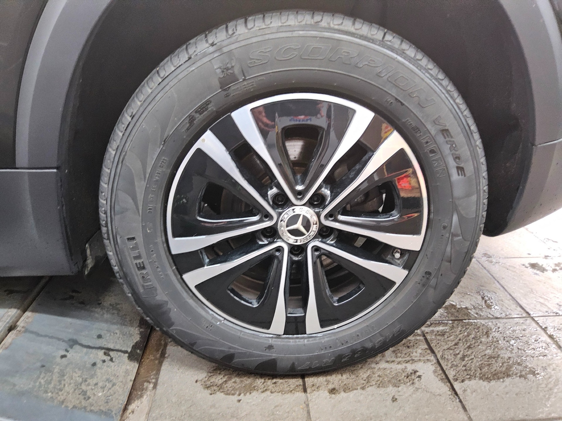 Mercedes-Benz GLB 200 d Style T-Leder Navi LED AHK Tempomat 11
