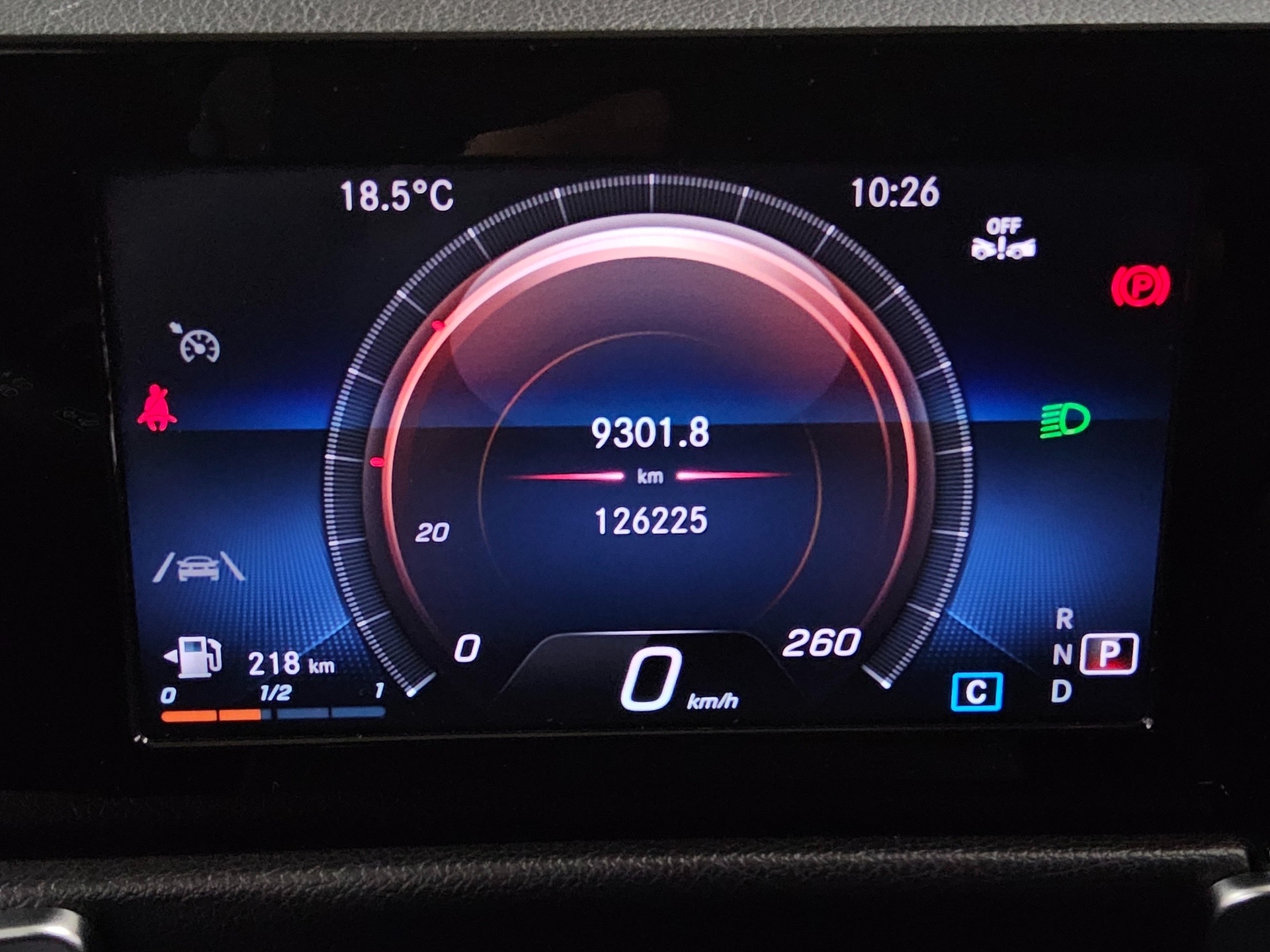 Mercedes-Benz GLB 200 d Style T-Leder Navi LED AHK Tempomat 8