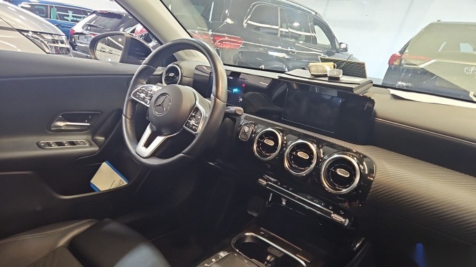 Mercedes-Benz A 250 Style T-Leder Navi Shz 8
