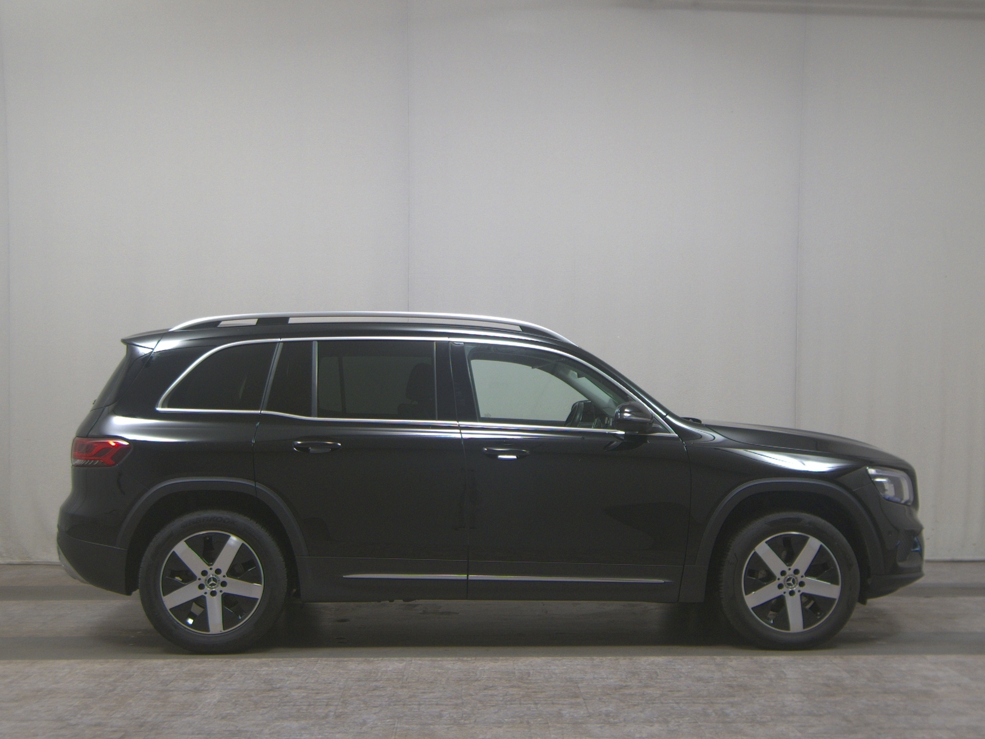 Mercedes-Benz GLB 200 d Progressive T-Leder Navi LED AHK PDC