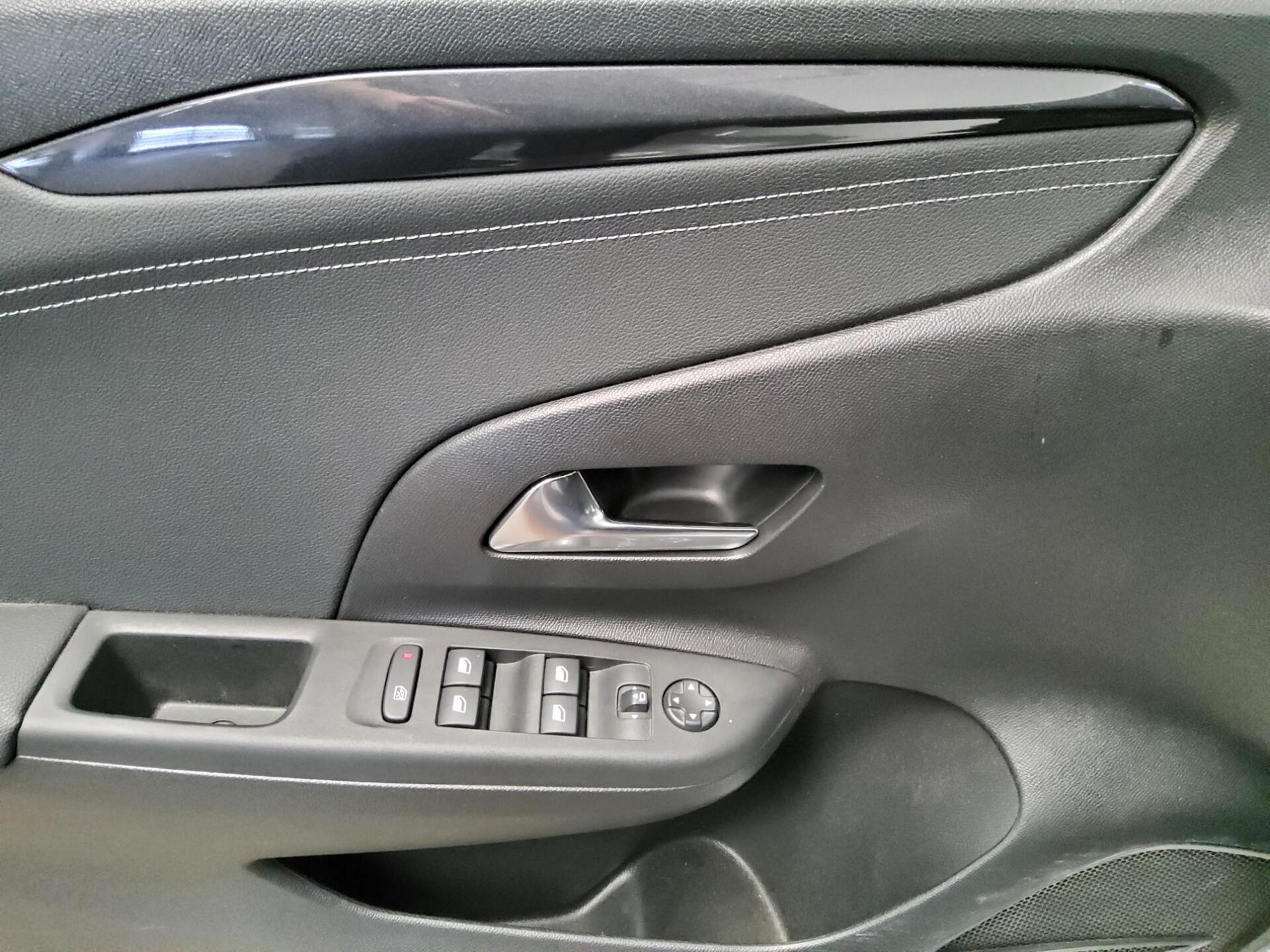 Opel Corsa-e Elegance T-Leder Navi LED DC RfK ACC Shz 10