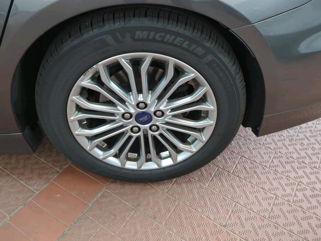 Ford Mondeo Turnier 2.0 EB Titanium NAVI SPORTSITZE KLIMAAUT RADIO MFL 11