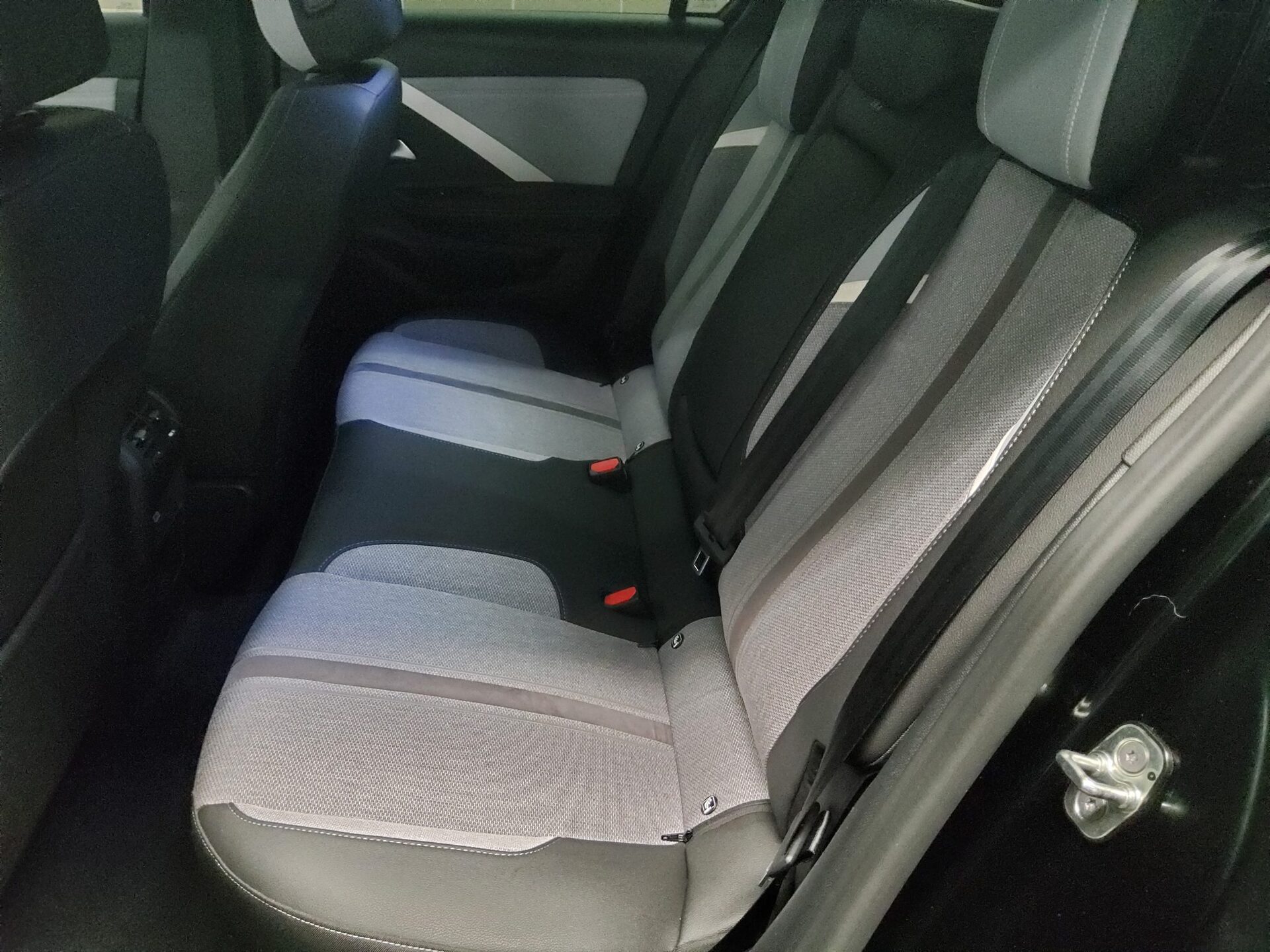 Opel Astra ST 1.5 D Elegance T-Leder Navi LED AHK RfK 13