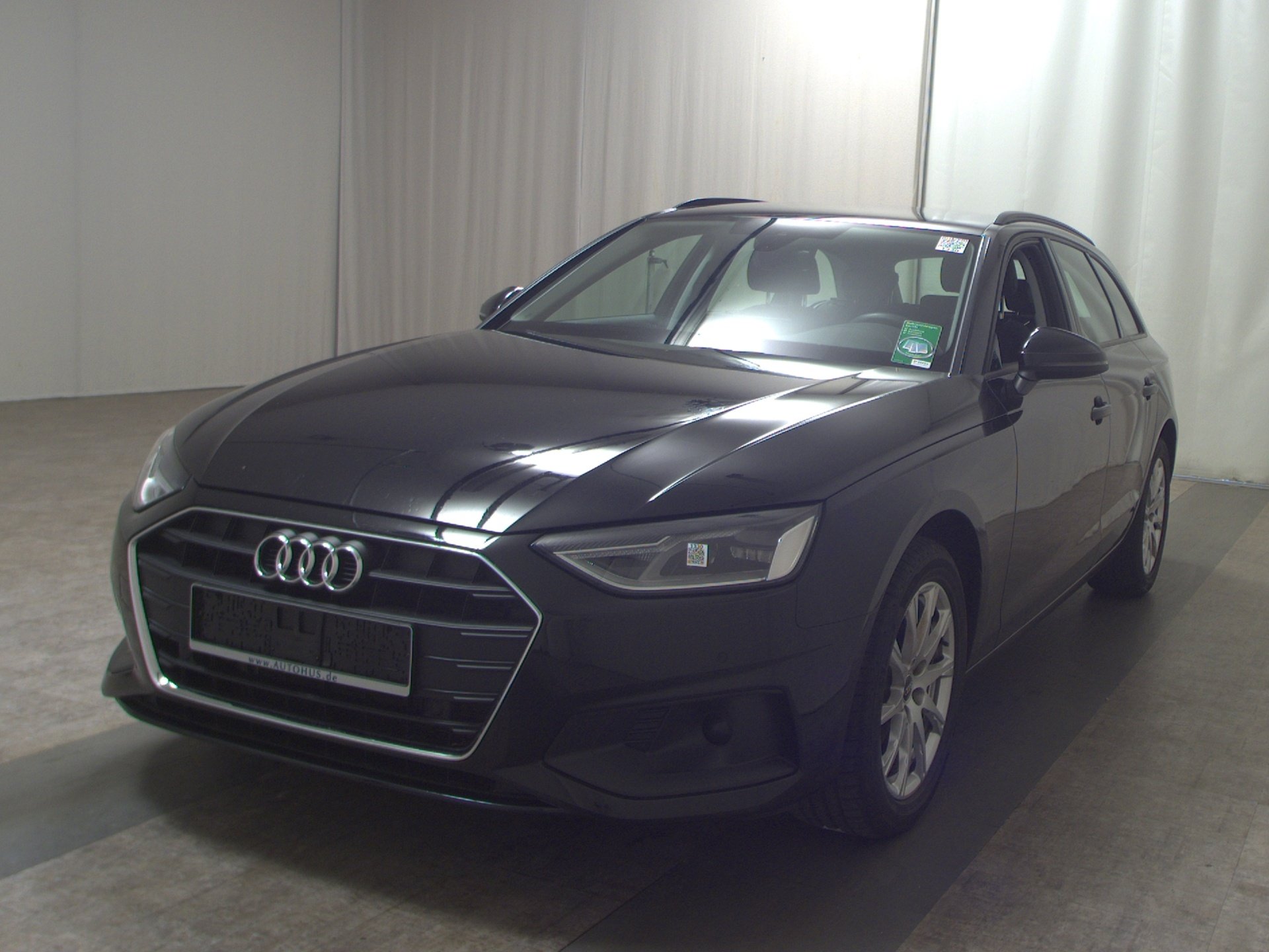 Audi A4 Avant 40 TDI Navi LED Shz PDC 2