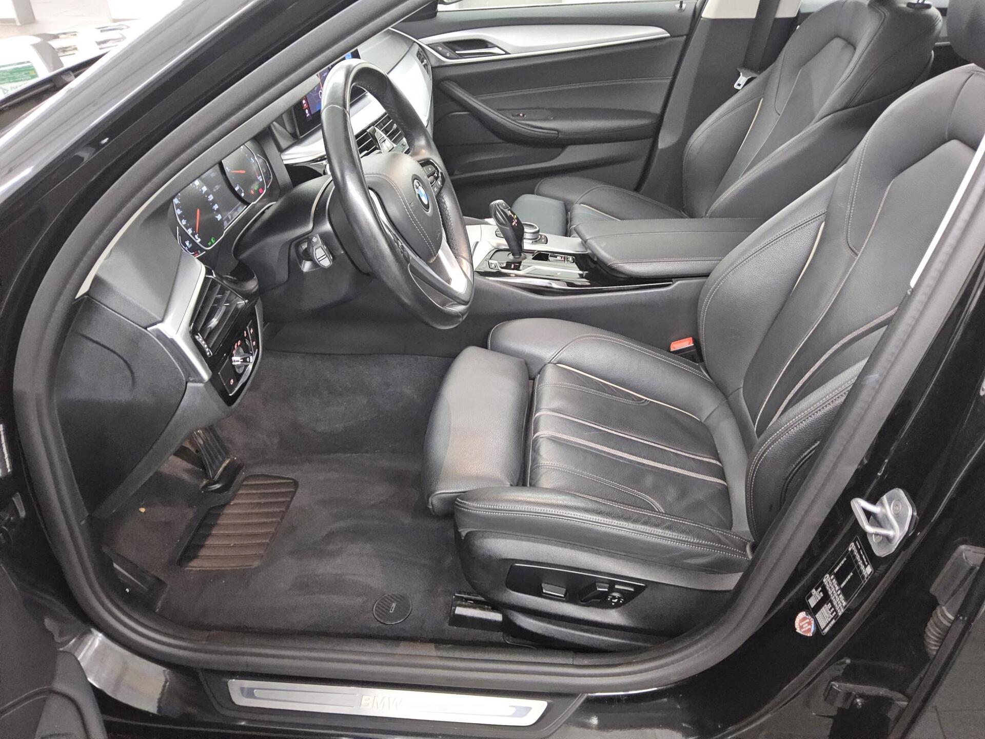 BMW 520dA Touring Leder Navi LED Pano 4xShz Klima 8