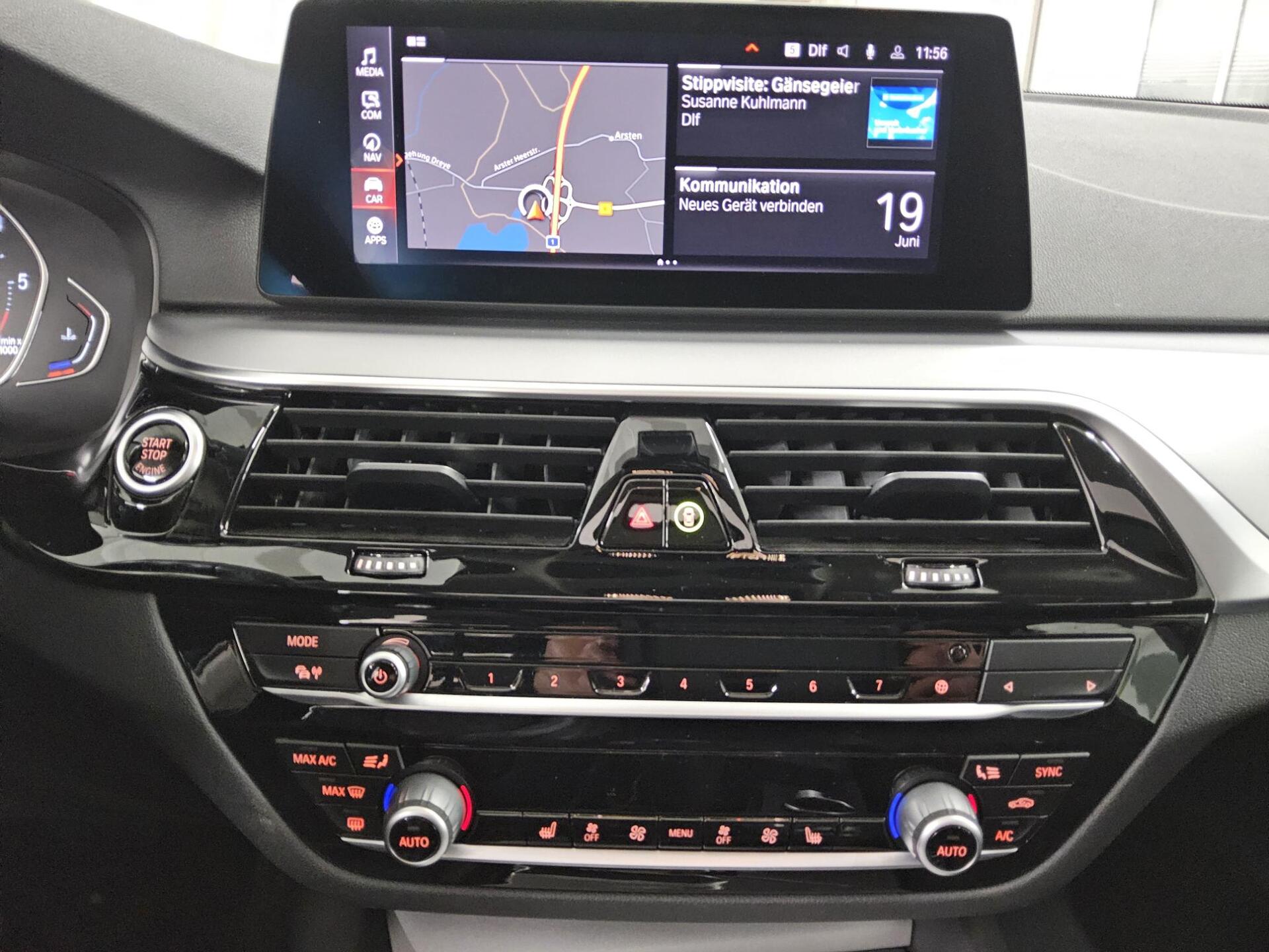 BMW 520dA Touring Leder Navi LED Pano 4xShz Klima 7