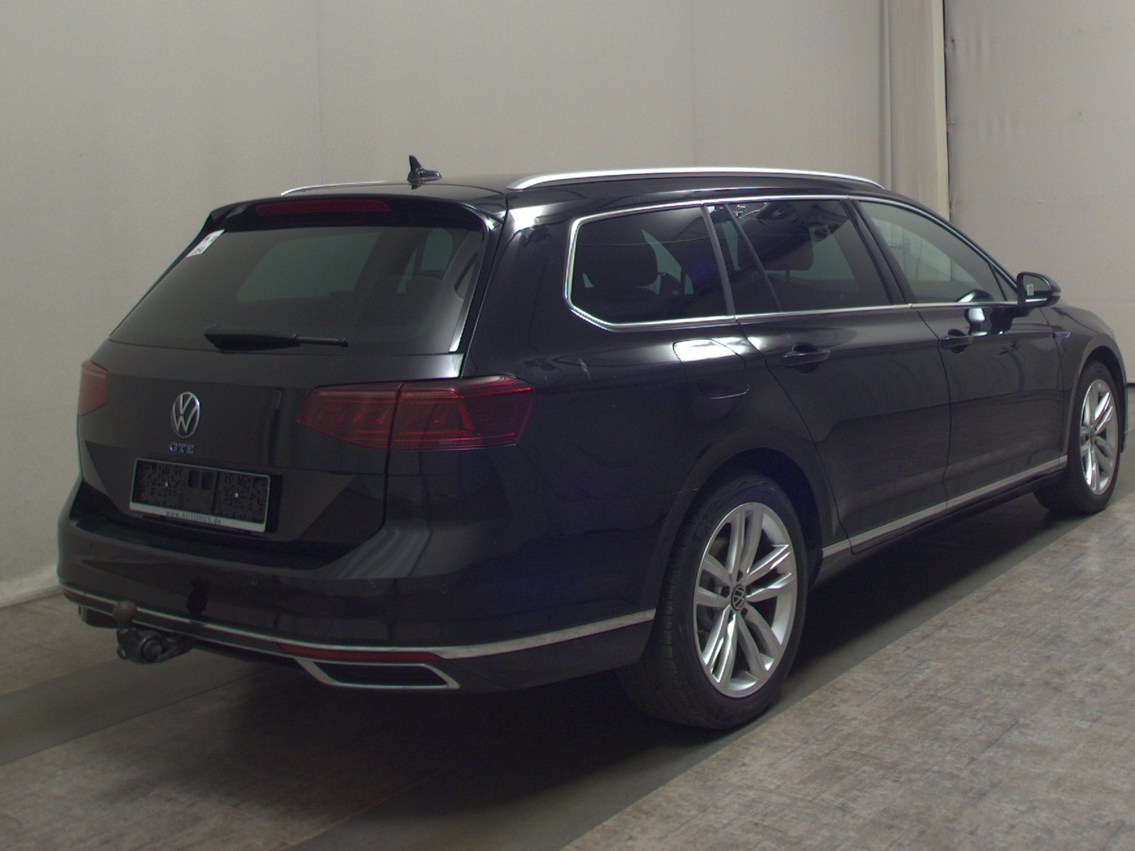 Volkswagen Passat Var. GTE 1.4 TSI Navi LED AID Pano AHK 4