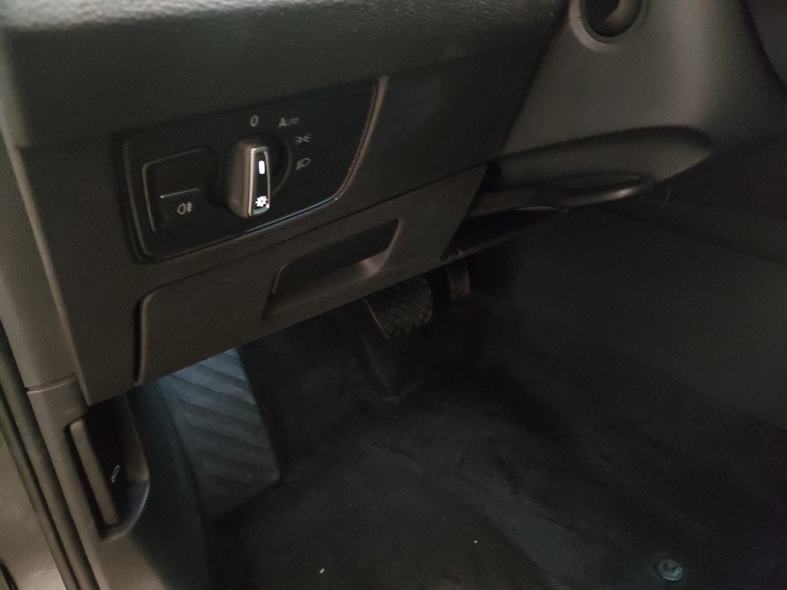 Volkswagen Passat Var. GTE 1.4 TSI Navi LED AID Pano AHK 7