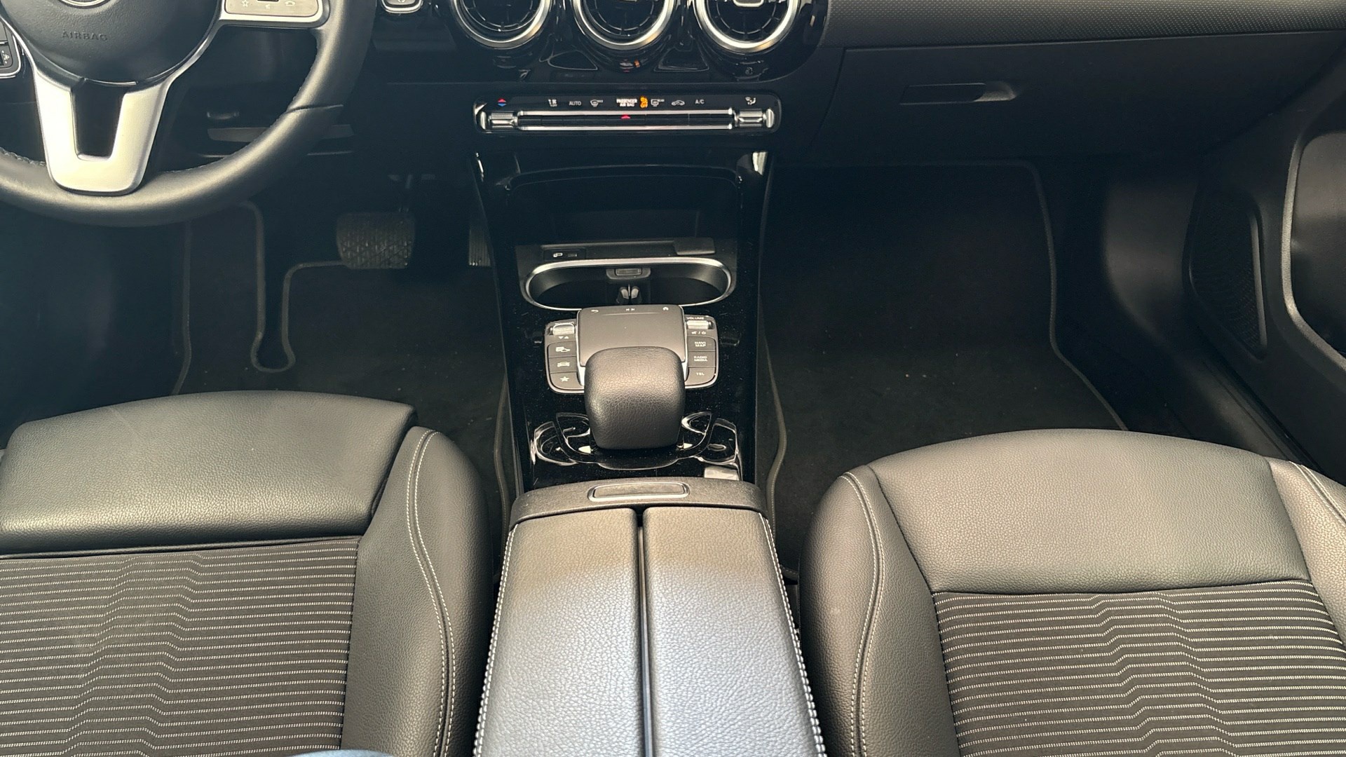 Mercedes-Benz A 220 d Progressive T-Leder Navi Shz 9