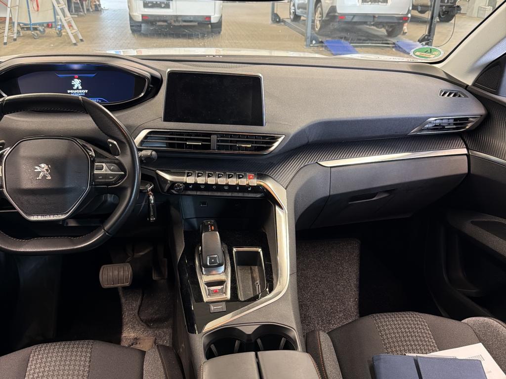 Peugeot 3008 1.5 BlueHDI Active AHK ACC 6