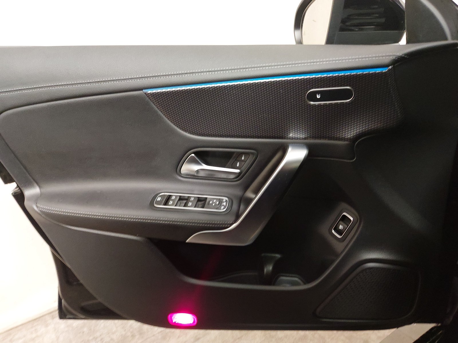 Mercedes-Benz CLA 200 SB d Progressive Leder Navi LED RFK Shz 5