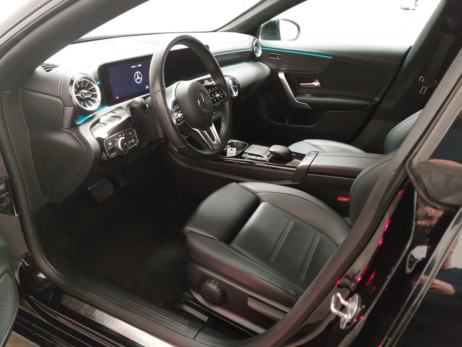 Mercedes-Benz CLA 200 SB d Progressive Leder Navi LED RFK Shz 6