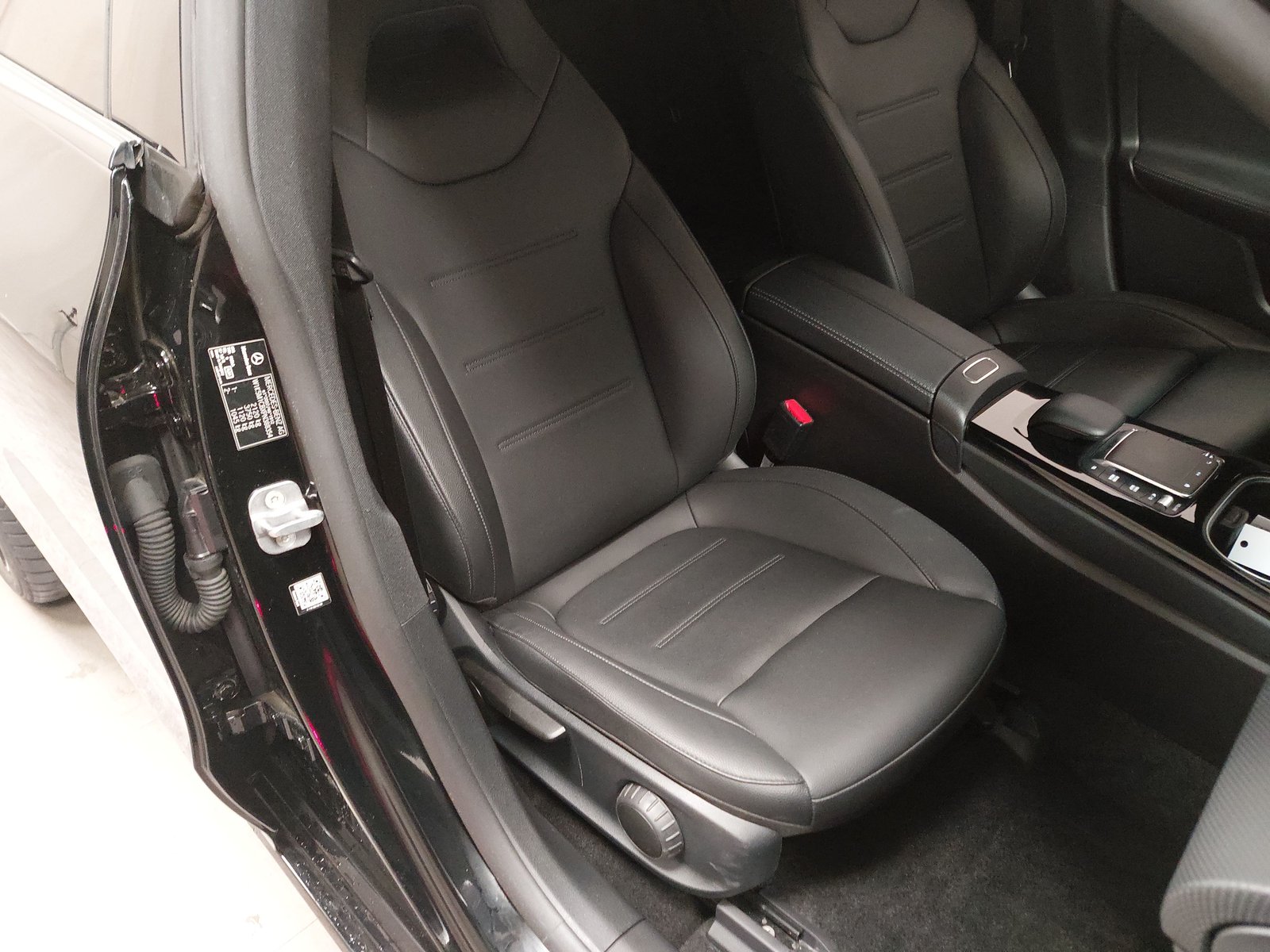 Mercedes-Benz CLA 200 SB d Progressive Leder Navi LED RFK Shz 10