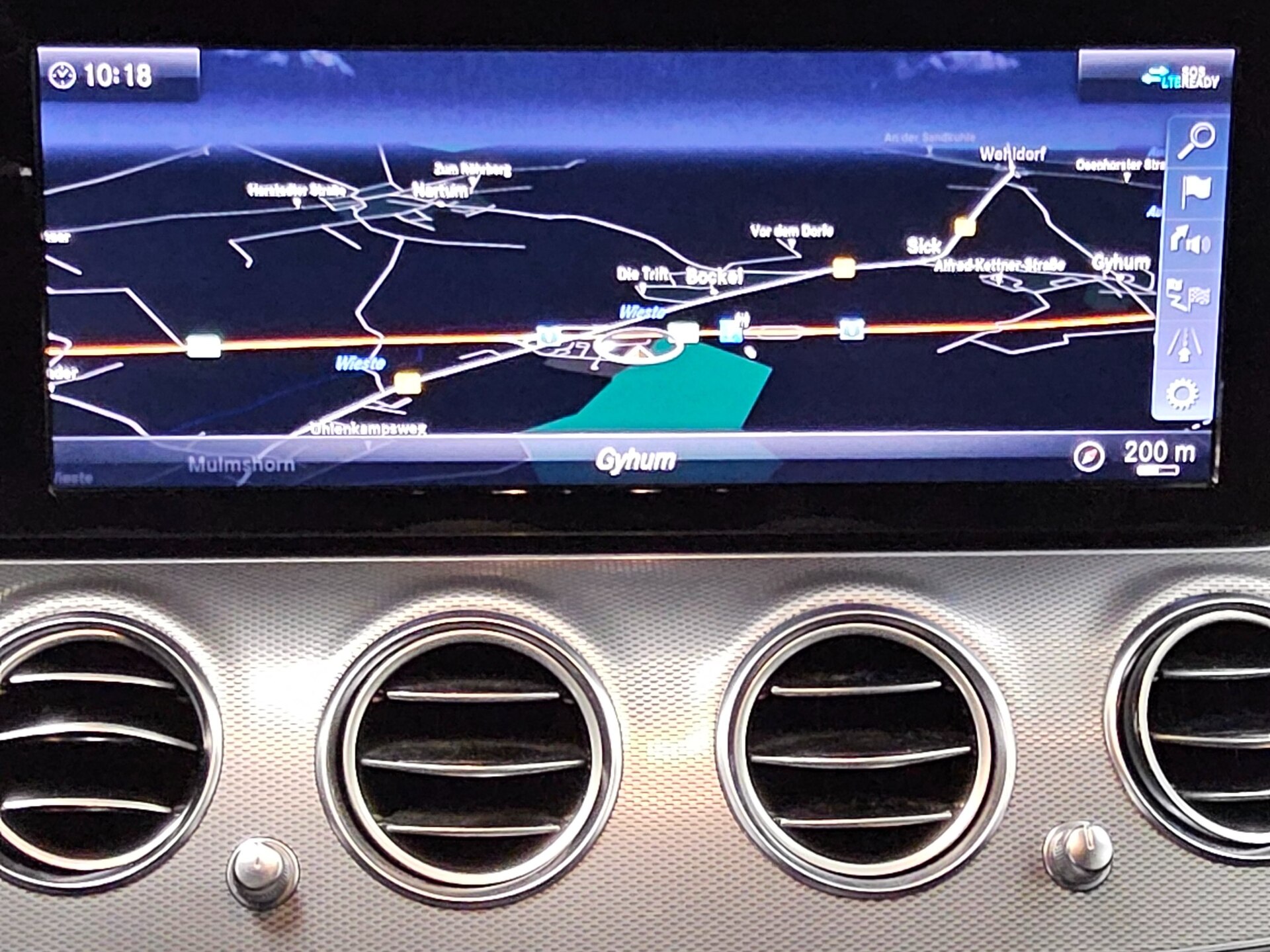 Mercedes-Benz E 300 T de AMG-Line Navi HuD Burmester Distr.+ 7
