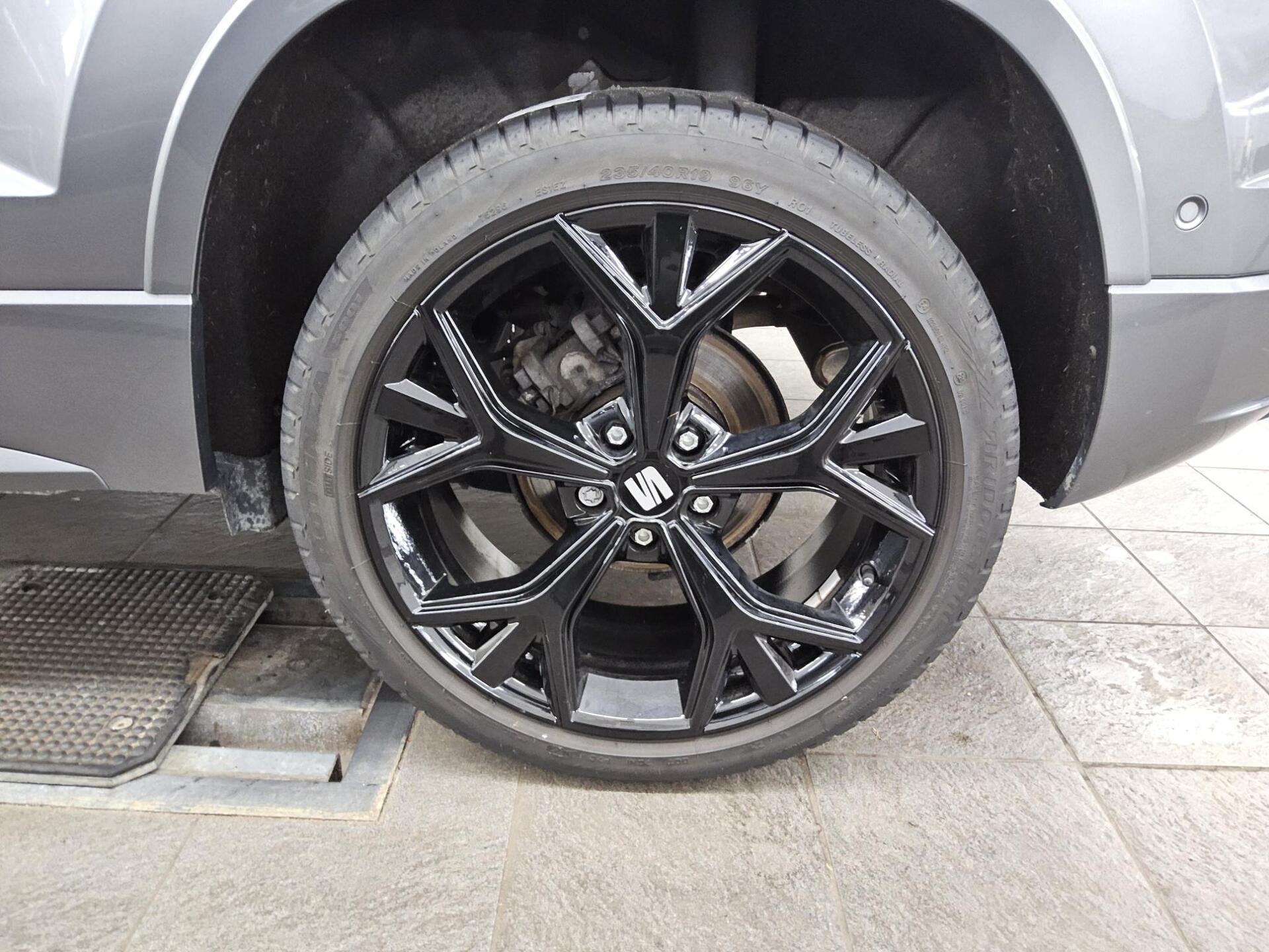 Seat Ateca 2.0 TDI FR-Line T-Leder Navi LED Virtual 11