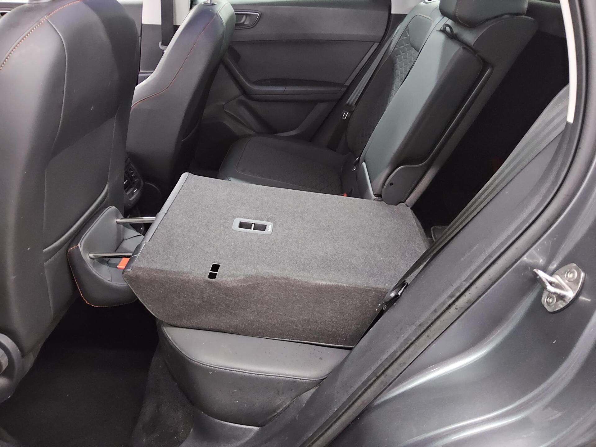 Seat Ateca 2.0 TDI FR-Line T-Leder Navi LED Virtual 13
