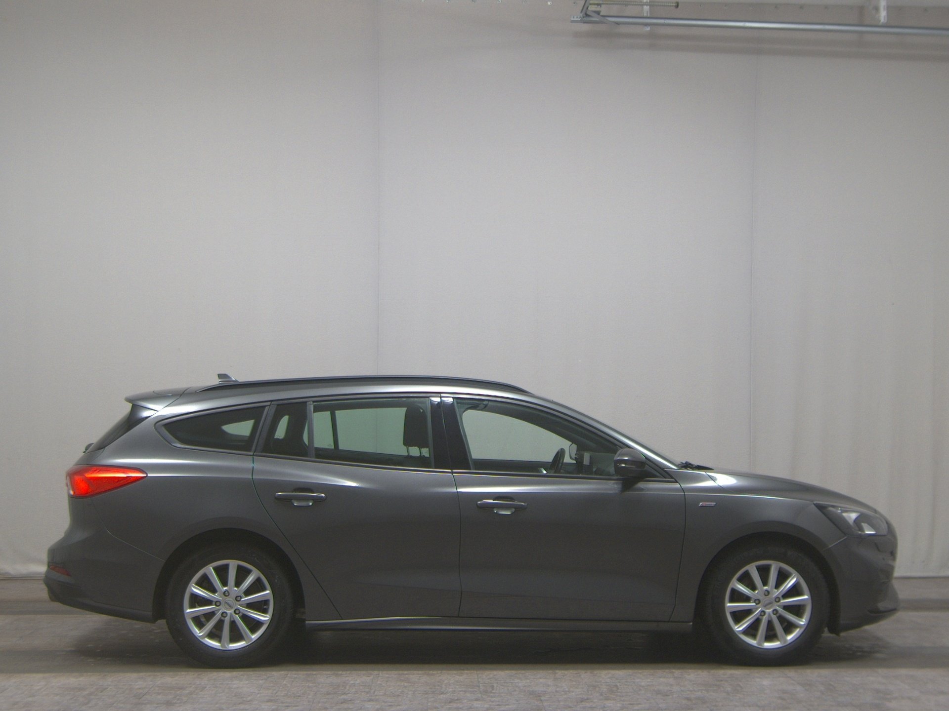 Ford Focus Turnier 1.5 EB ST-Line Navi LED PDC Shz
