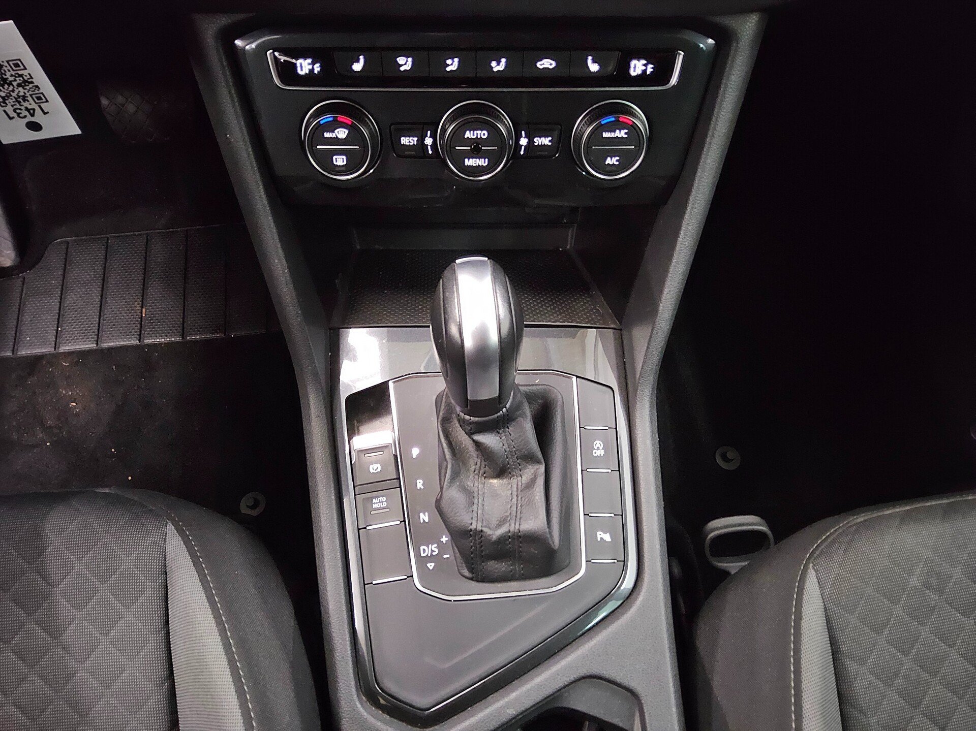 Volkswagen Tiguan 2.0 TDI Comf. AHK ACC PDC 6