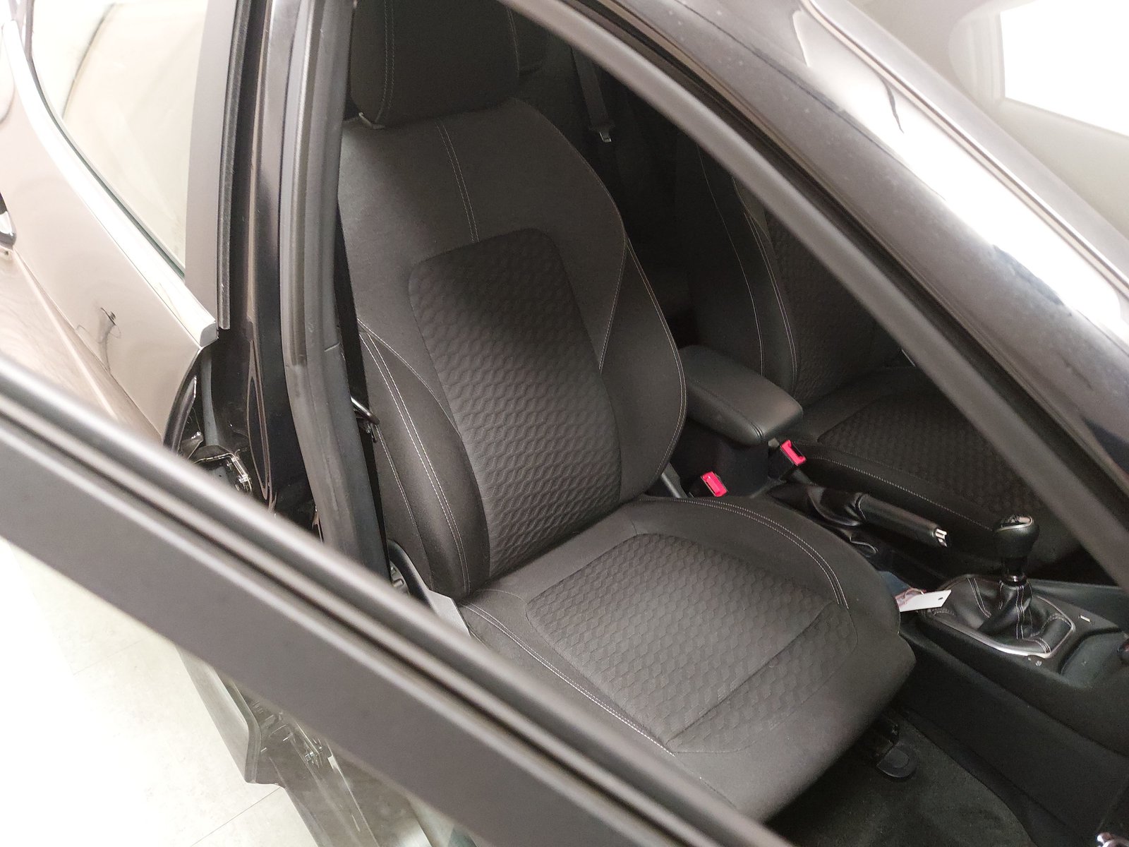 Ford Fiesta 1.0 EB Titanium NAVI LED SHZ PDC 10