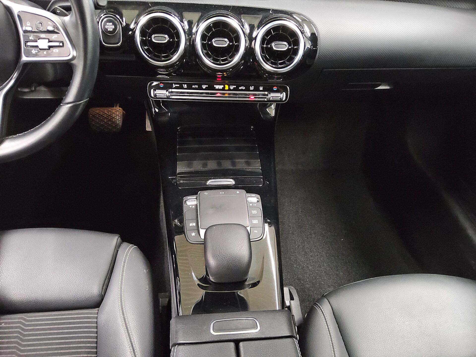 Mercedes-Benz A 250 e Progressive T-Leder Navi LED MBUX HuD 6