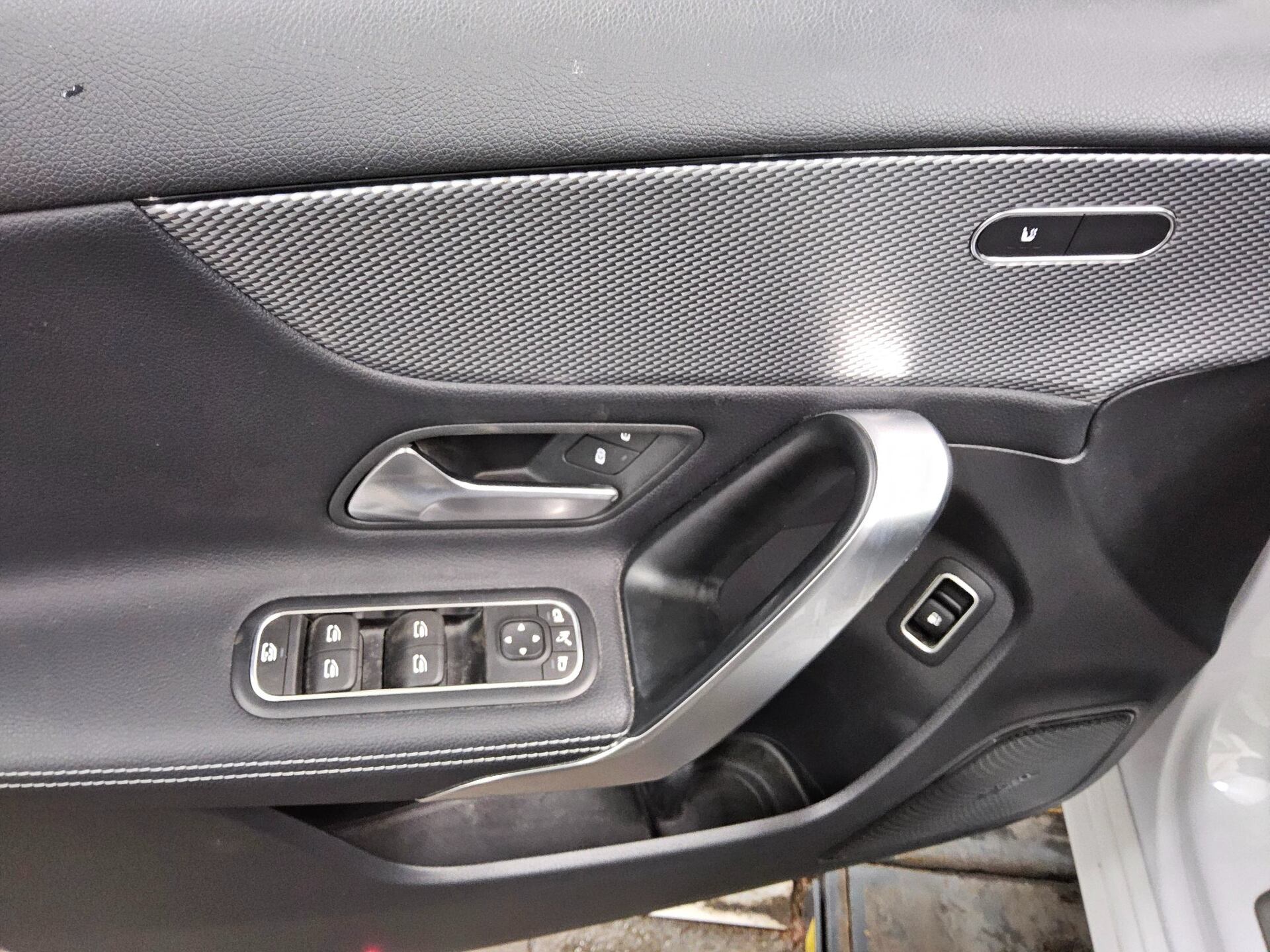 Mercedes-Benz A 250 e Progressive T-Leder Navi LED MBUX HuD 10
