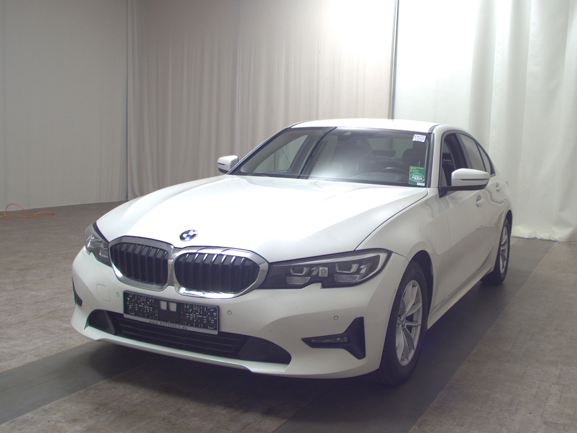 BMW 320dA T-Leder Navi LED LC prof. HiFi 2