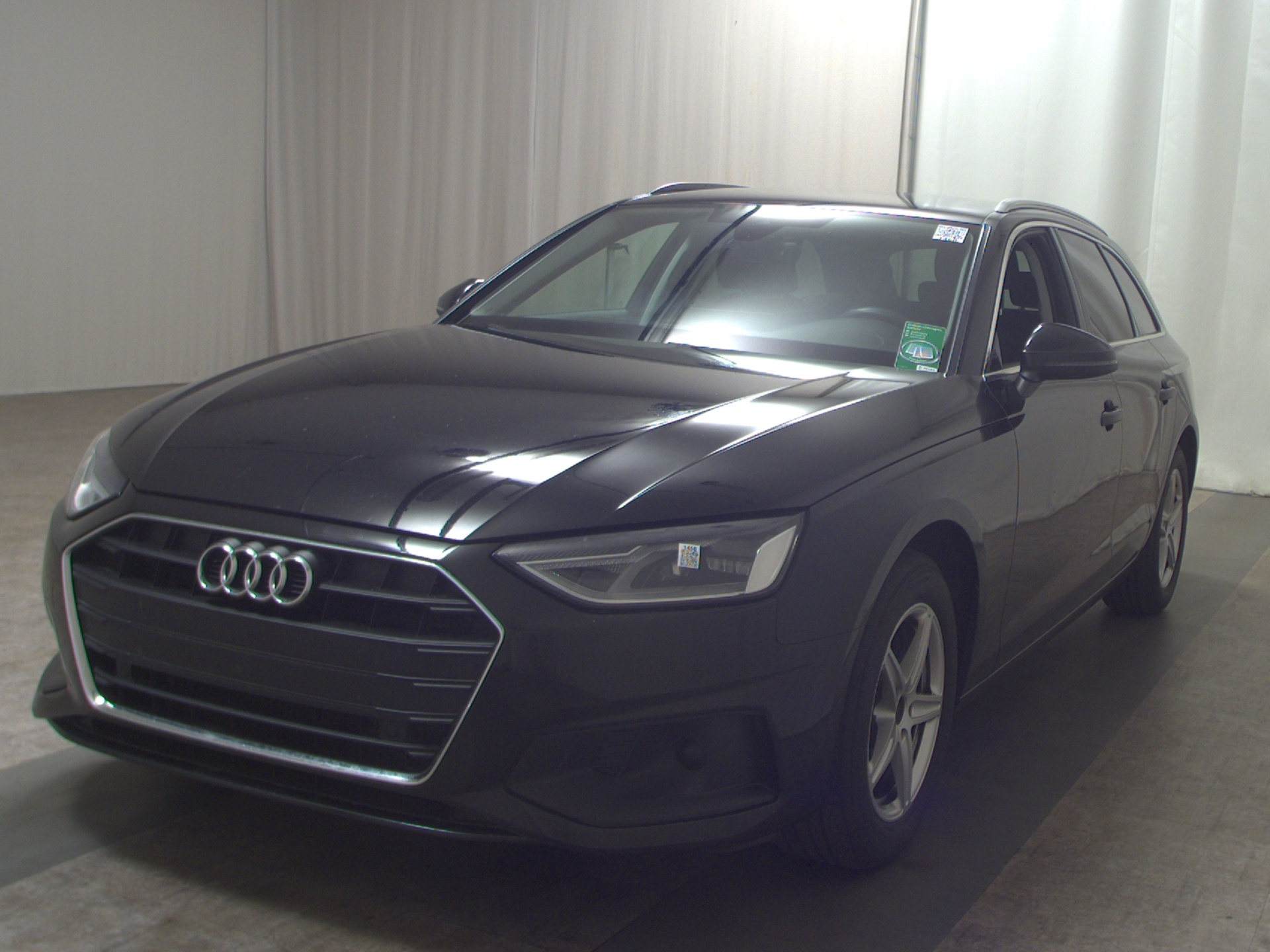 Audi A4 Avant 35 TDI Navi LED ACC AHK Sound PDC 2