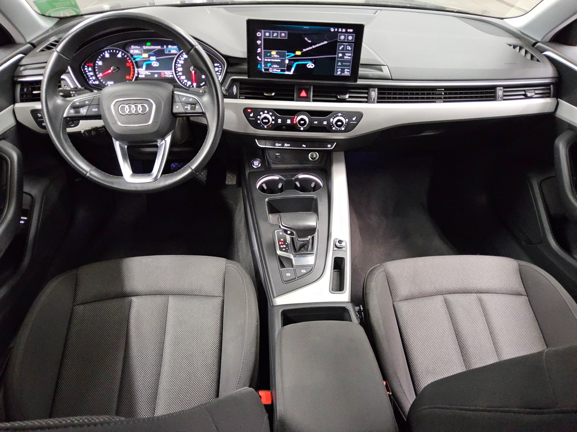Audi A4 Avant 35 TDI Navi LED ACC AHK Sound PDC 5