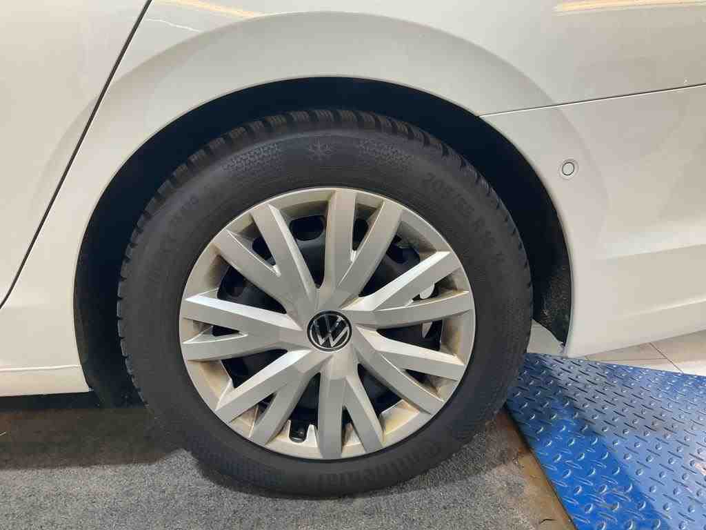 Volkswagen Golf-8 Var. 2.0 TDI Move Pano AHK H/K Sthzg 12