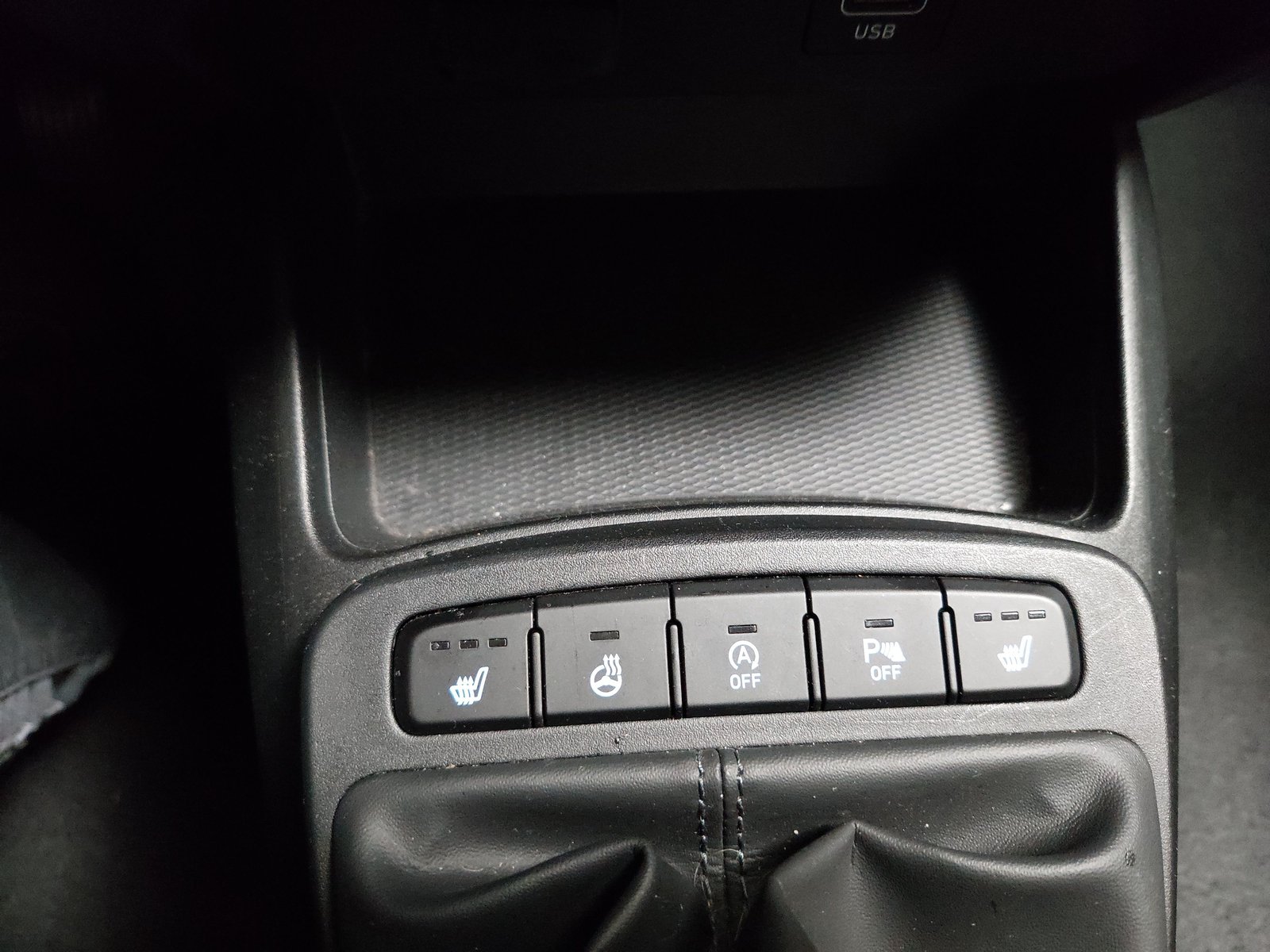 Hyundai i10 1.0 Trend CarPlay PDC Shz 16