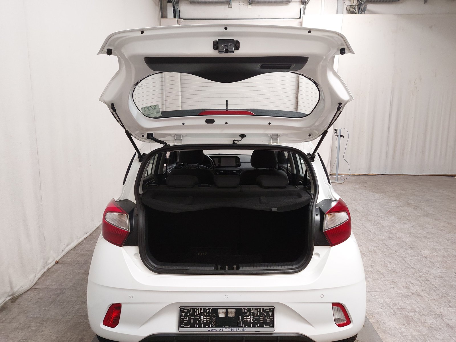 Hyundai i10 1.0 Trend CarPlay PDC Shz 18