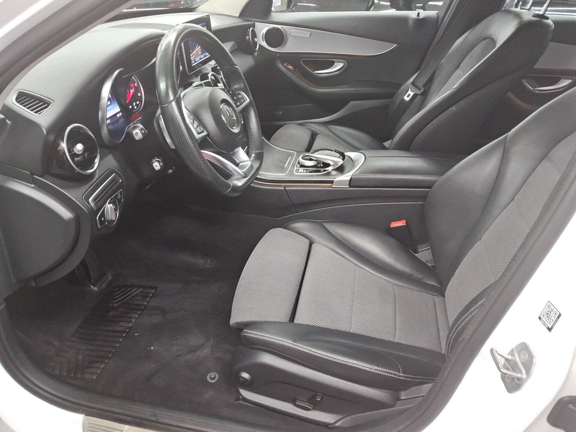 Mercedes-Benz C 220 d AMG-Line T-Leder Navi LED 8