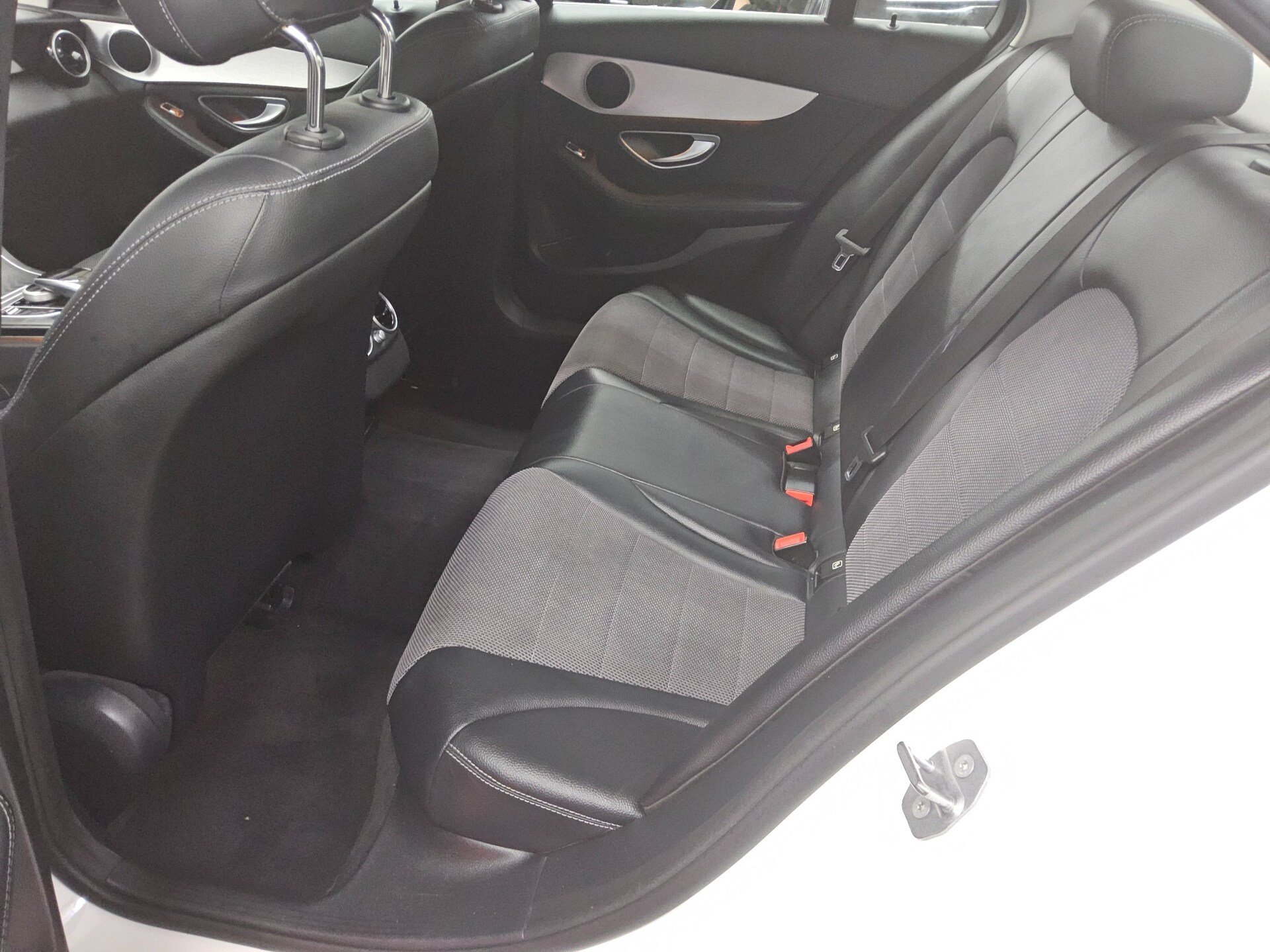 Mercedes-Benz C 220 d AMG-Line T-Leder Navi LED 13
