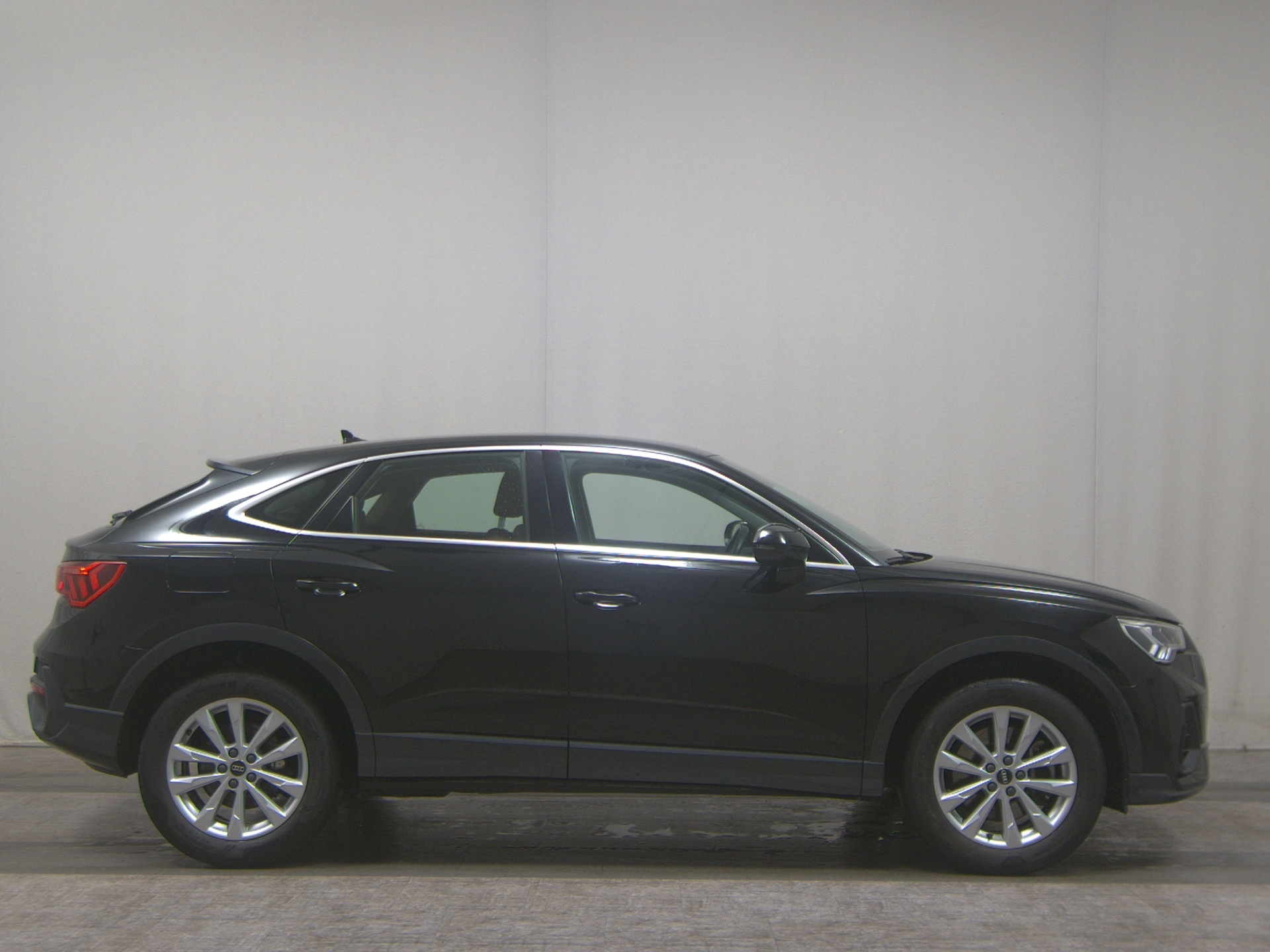 Audi Q3 Sportback 45 TFSI e Leder Navi+ LED vc+ RfK