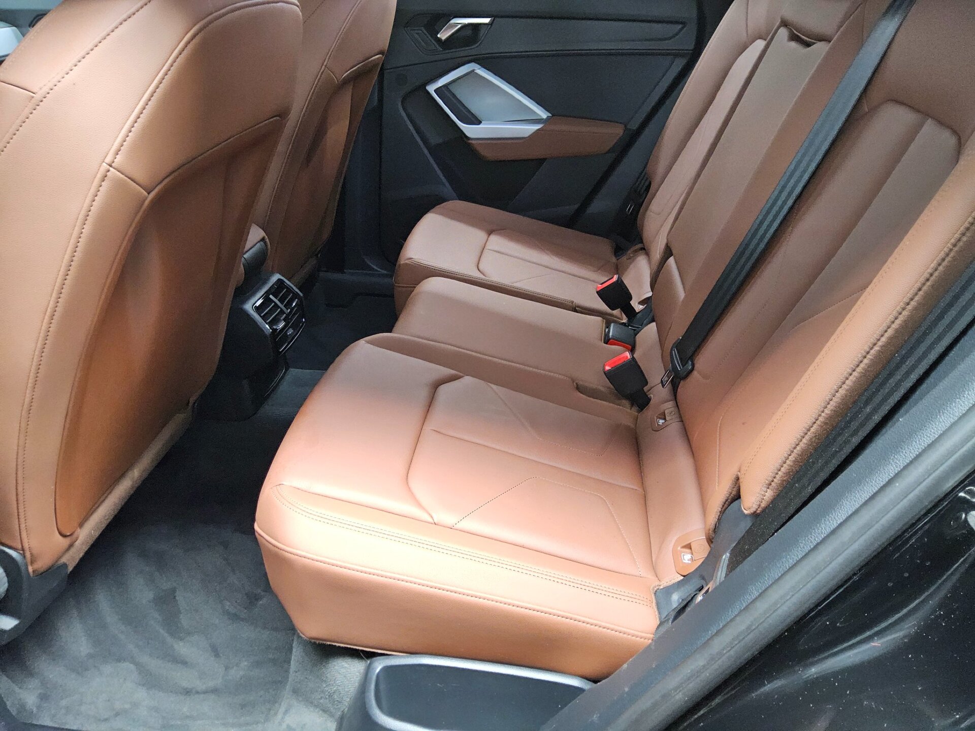 Audi Q3 Sportback 45 TFSI e Leder Navi+ LED vc+ RfK 13