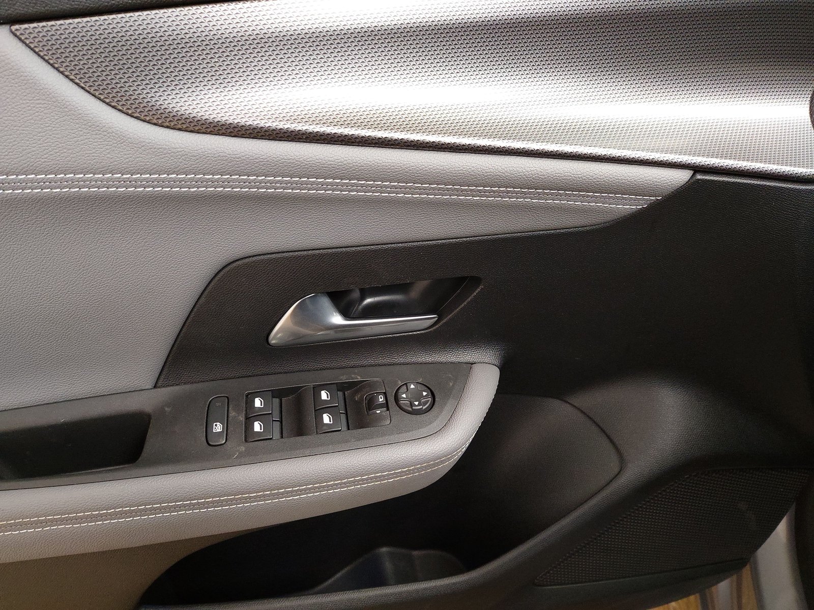 Opel Mokka-e Elegance NAVI LED SHZ RFK 5