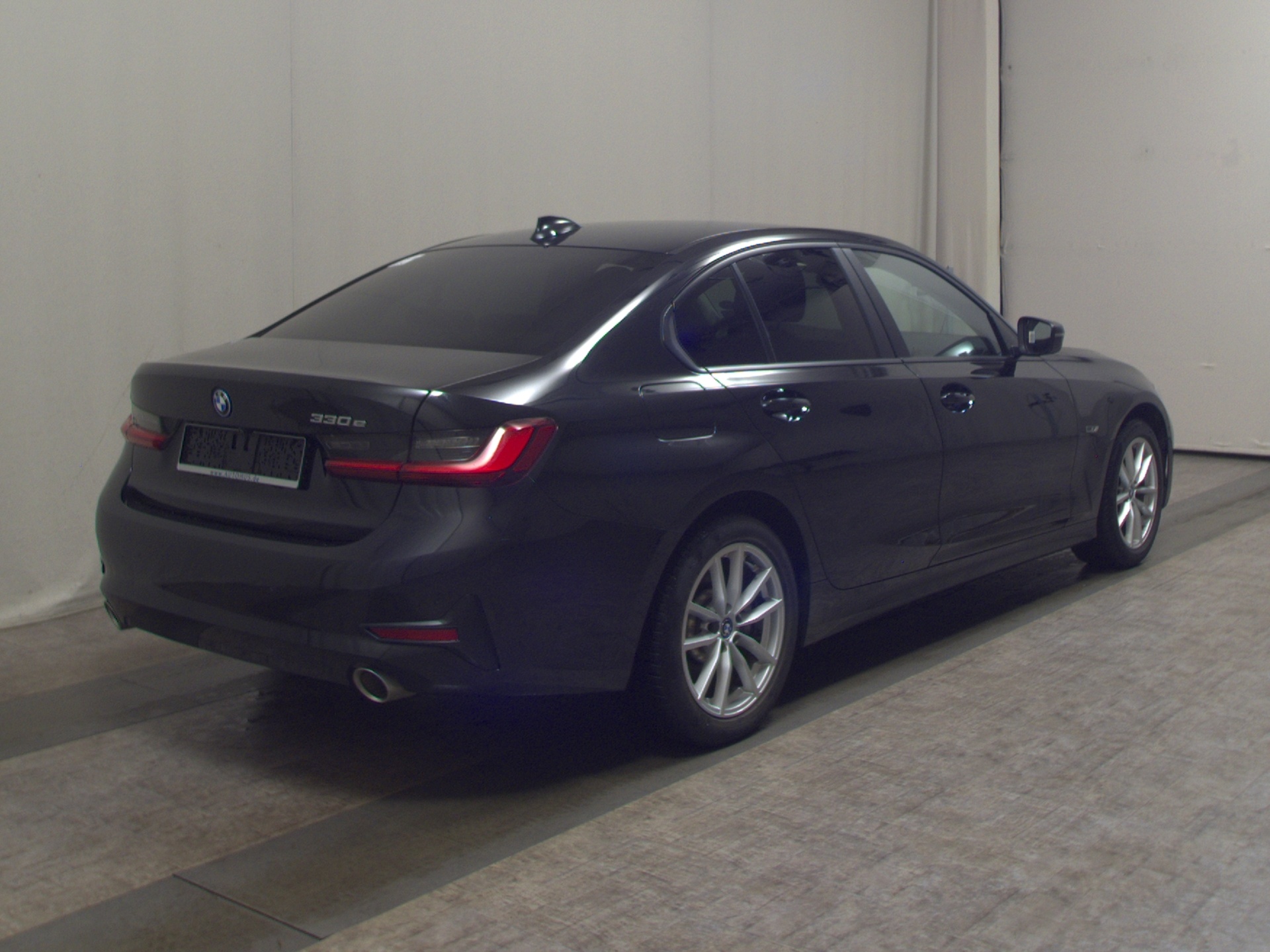 BMW 330e Advantage Navi LED LC-Pro RfK PDC 4