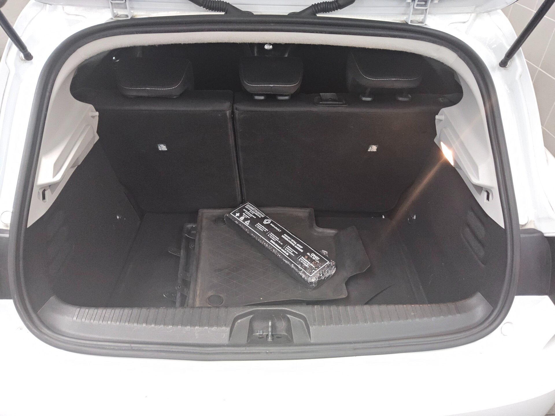 Renault Clio 1.5 BLUE dCi Navi LED RfK Shz PDC Tempomat 11